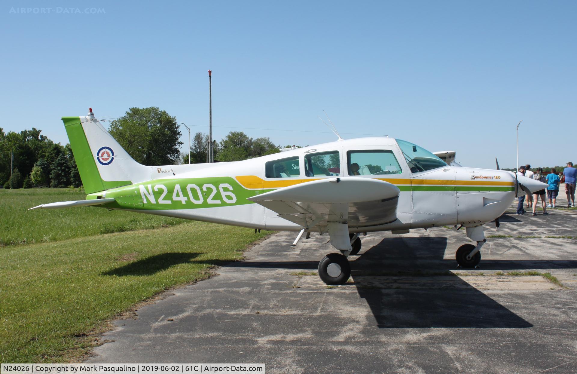 N24026, 1977 Beech C23 Sundowner 180 C/N M-1922, Beech 23