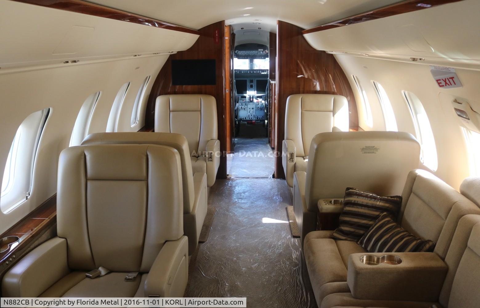 N882CB, 2012 Bombardier Challenger 605 (CL-600-2B16) C/N 5927, Challenger 605