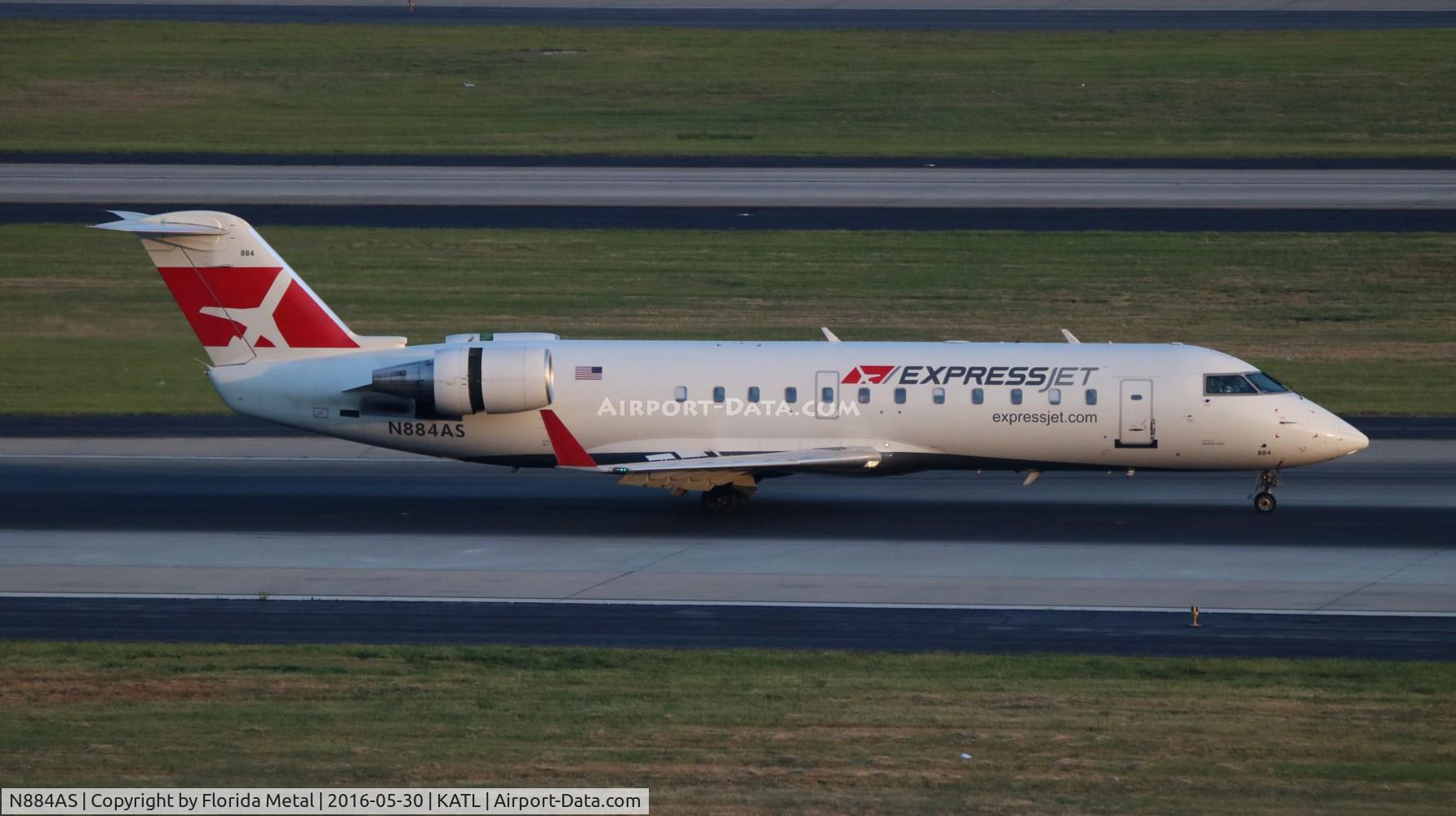 N884AS, 2001 Bombardier CRJ-200ER (CL-600-2B19) C/N 7513, Express Jet