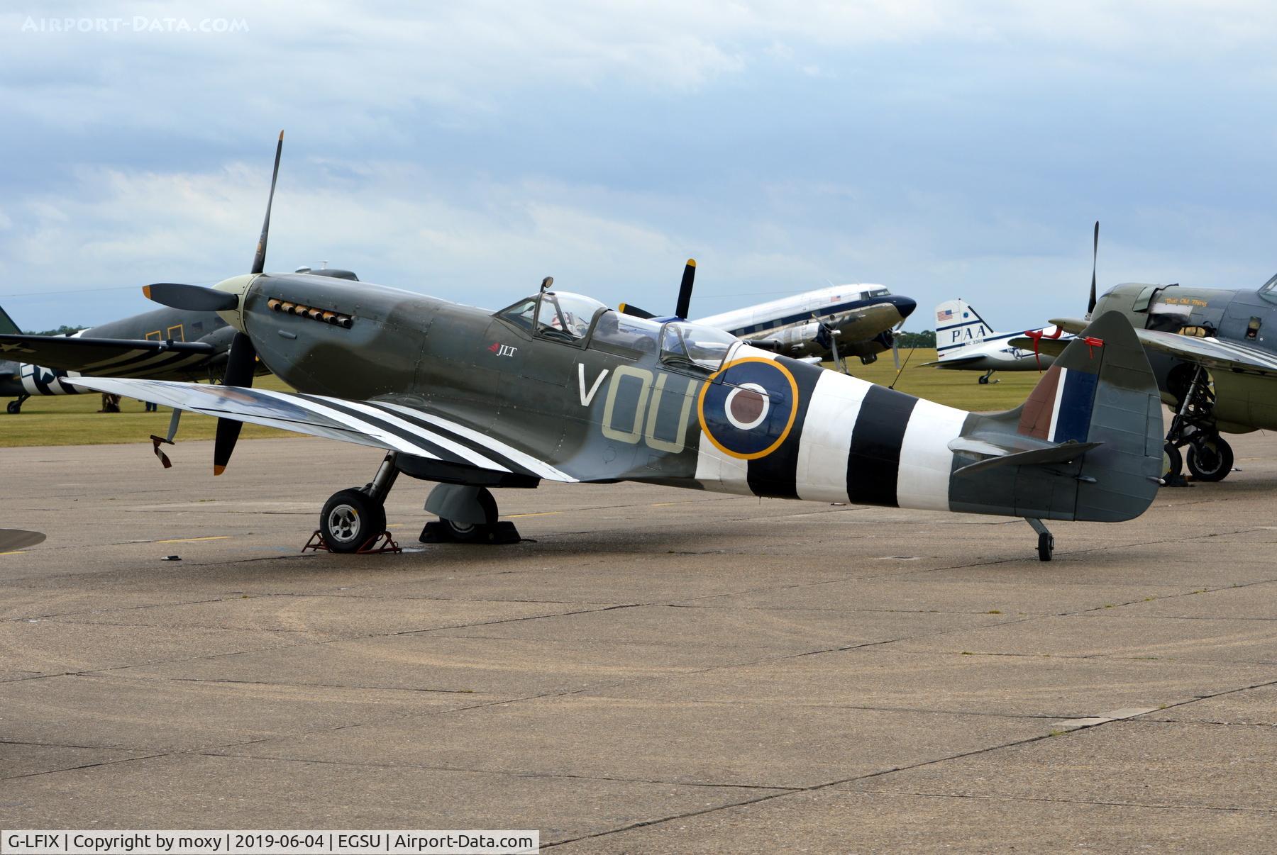 G-LFIX, 1944 Supermarine 509 Spitfire LF.IX (T.IX) C/N CBAF.8463, Supermarine 509 Spitfire LF.IX (T.IX) at Duxford.