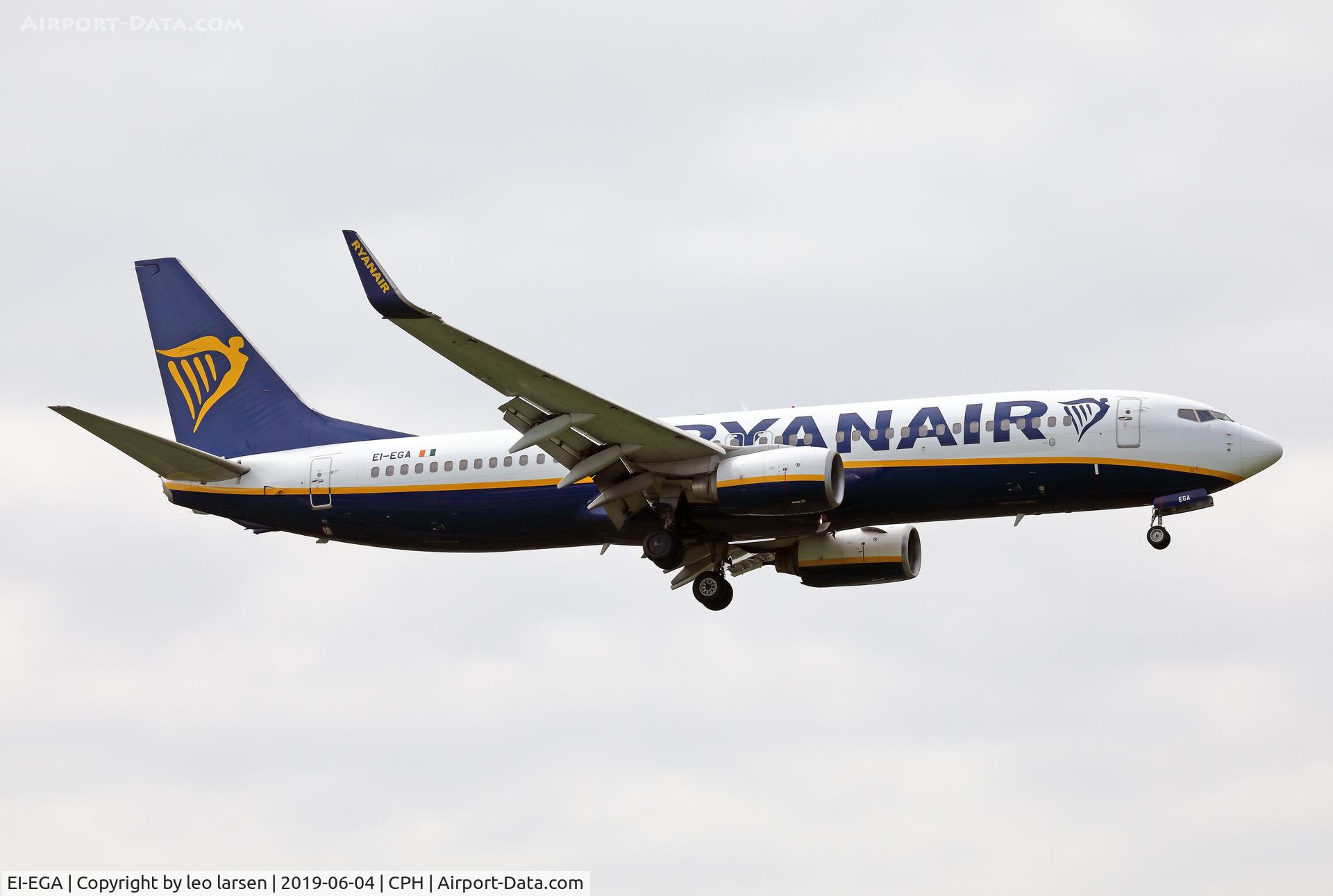 EI-EGA, 2009 Boeing 737-8AS C/N 38490, Copenhagen 4.6.2019