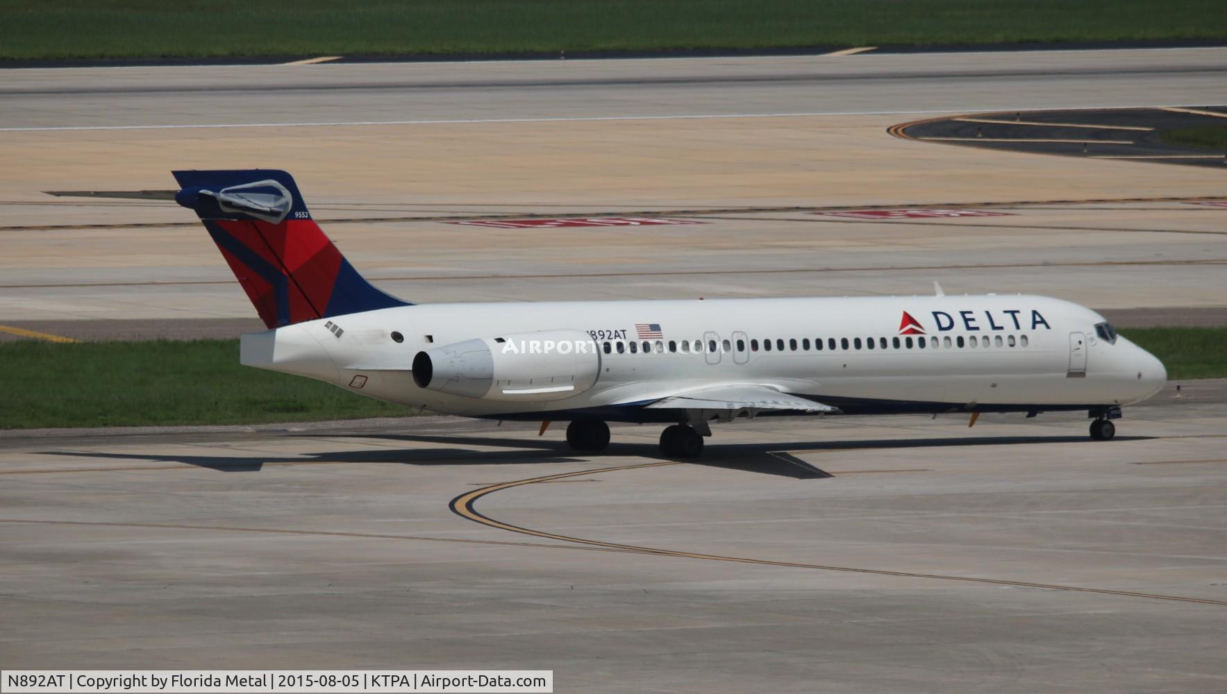 N892AT, 2004 Boeing 717-200 C/N 55044, Delta 717