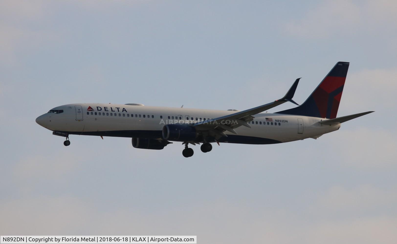 N892DN, 2018 Boeing 737-932/ER C/N 32000, Delta 737-932