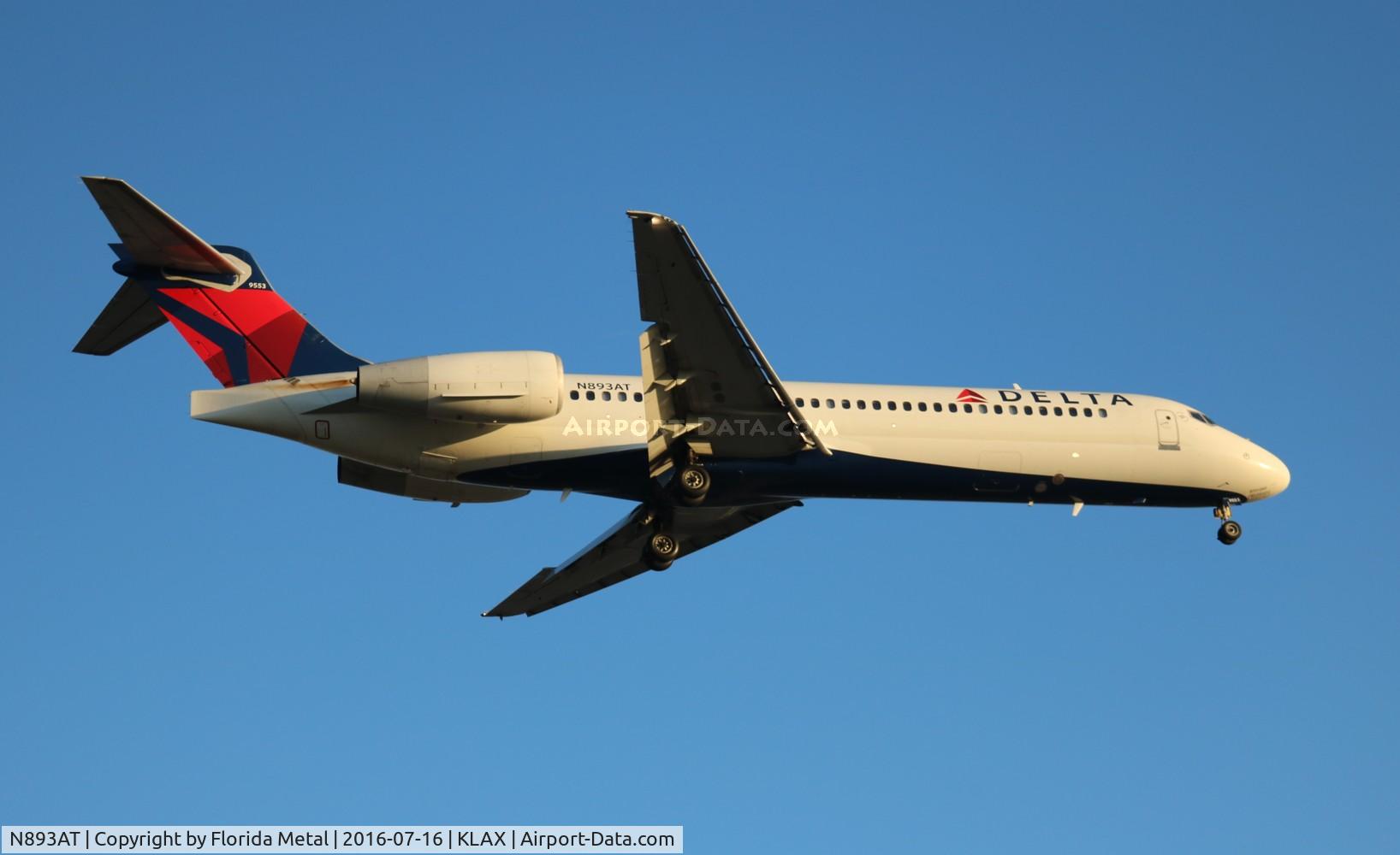 N893AT, 2004 Boeing 717-200 C/N 55045, Delta 717