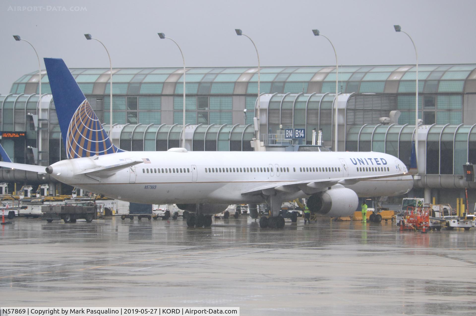 N57869, 2002 Boeing 757-33N C/N 32593, Boeing 757-33N
