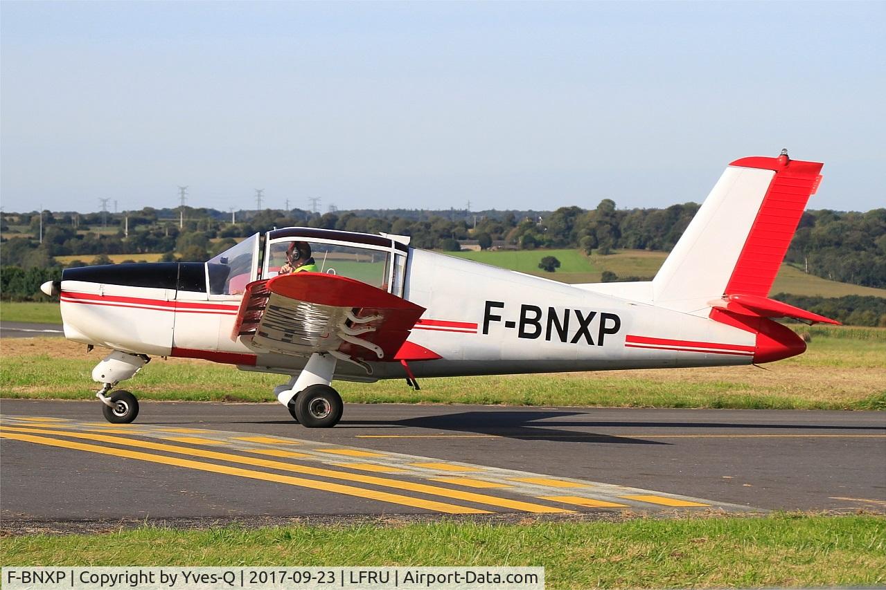 F-BNXP, Morane-Saulnier MS-880B Rallye Club C/N 839, Morane-Saulnier MS-880B Rallye Club, Taxiing, Morlaix-Ploujean airport (LFRU-MXN)