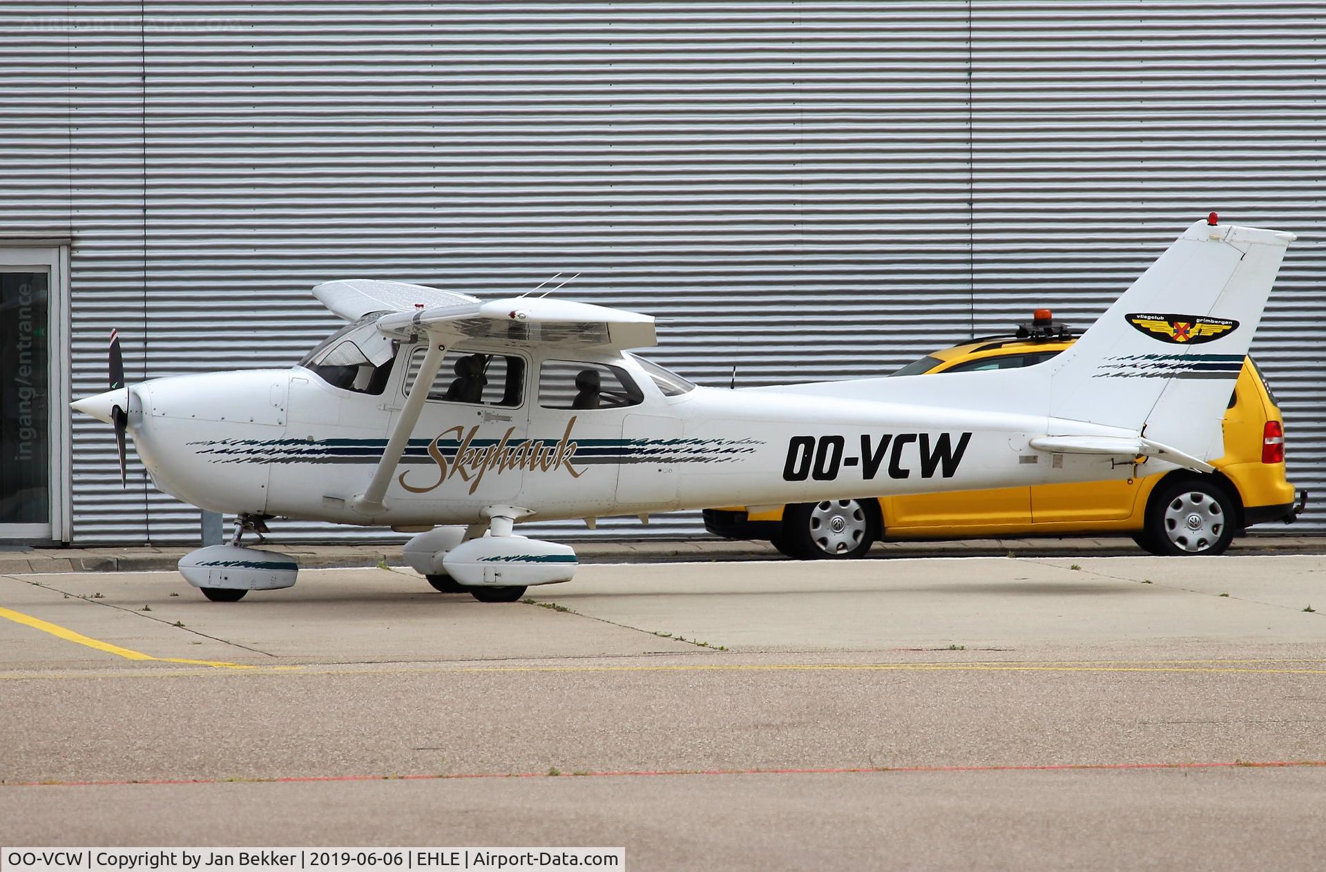 OO-VCW, 1998 Cessna 172R C/N 17280344, Lelystad Airport