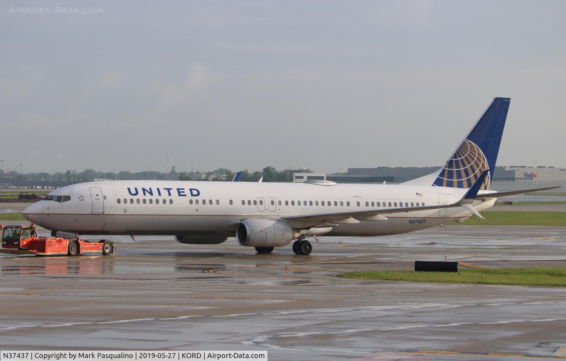 N37437, 2009 Boeing 737-924/ER C/N 33532, Boeing 737-924/ER