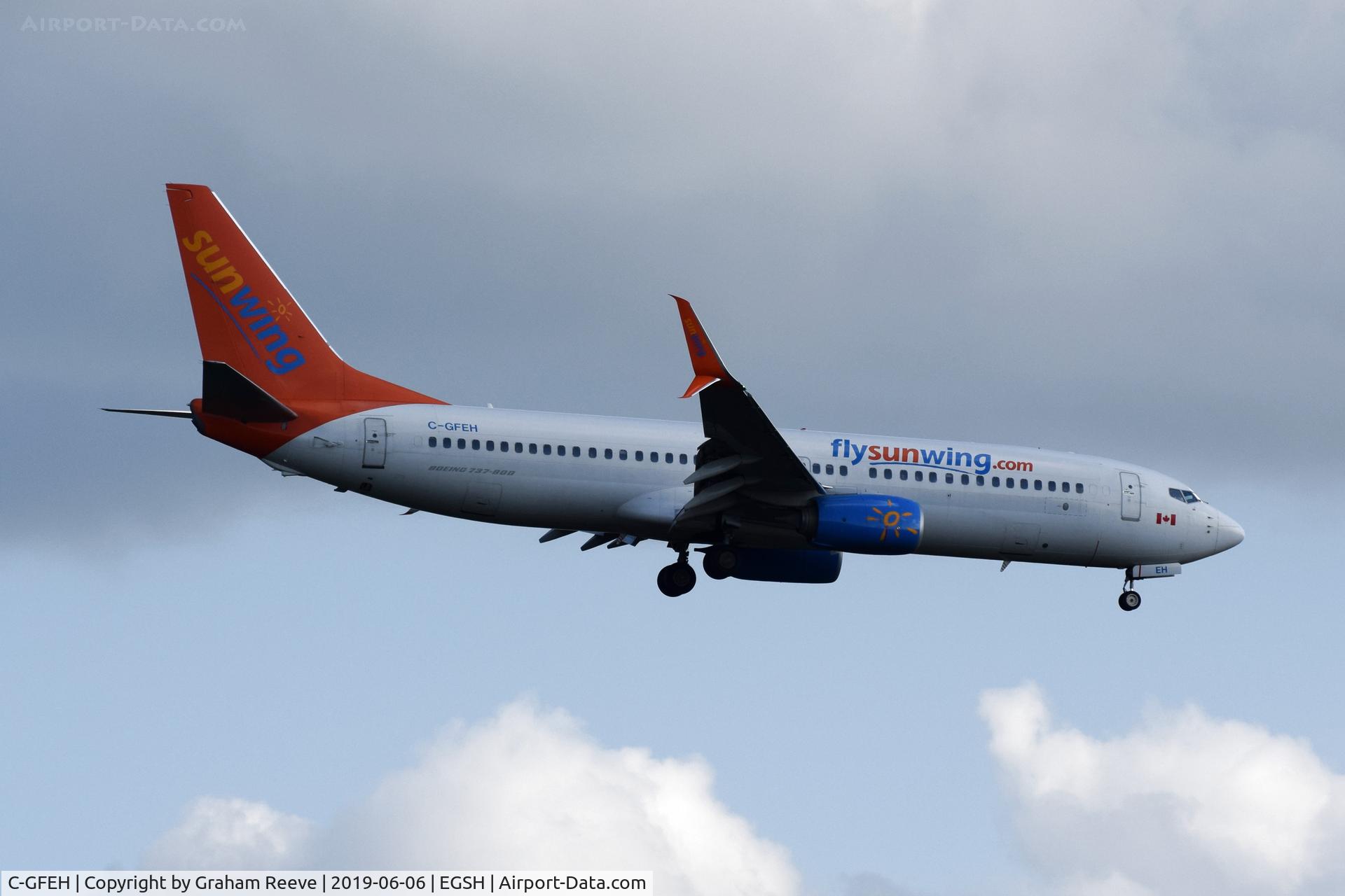 C-GFEH, 2015 Boeing 737-8GS C/N 41608, Landing at Norwich.