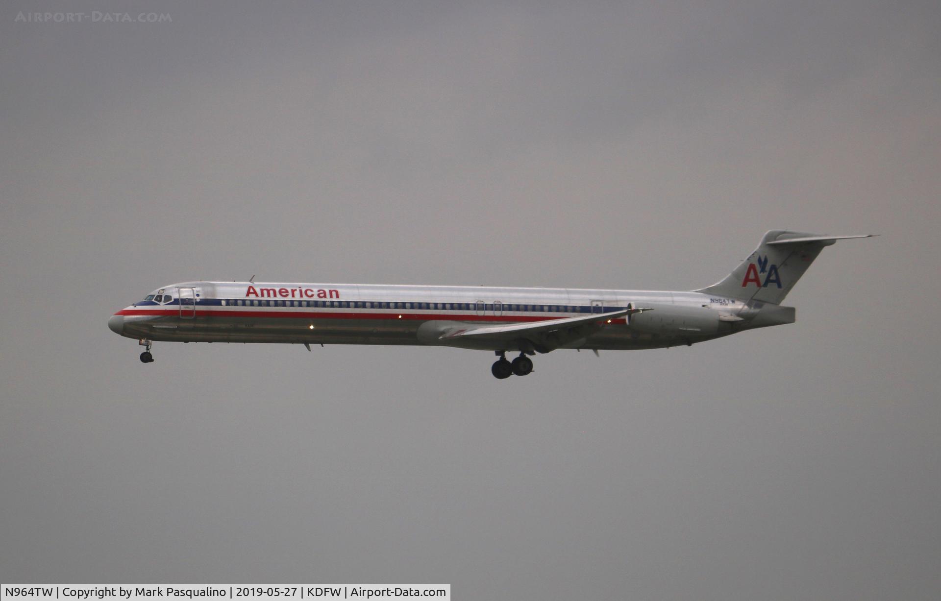 N964TW, 1999 McDonnell Douglas MD-83 (DC-9-83) C/N 53614, MD-83