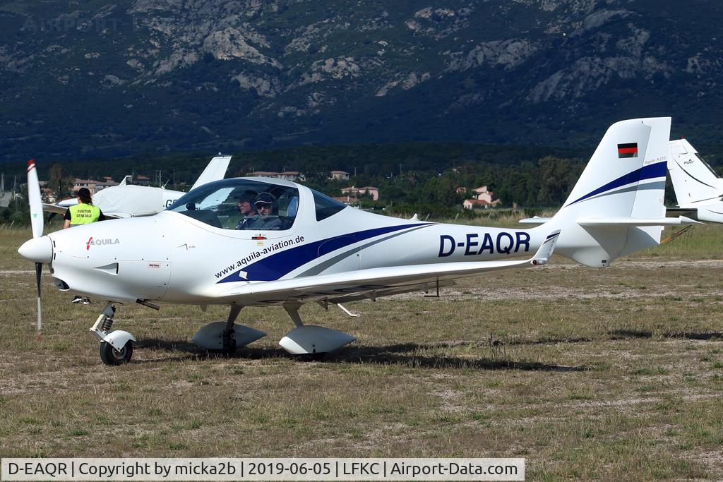 D-EAQR, 2009 Aquila A210 (AT01) C/N AT01-191, Taxiing