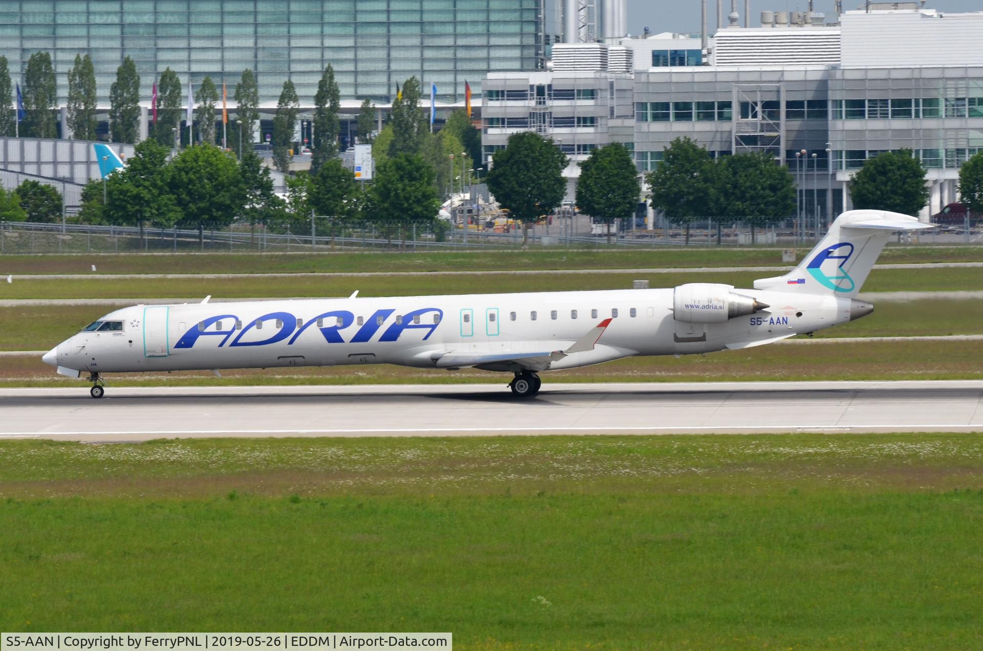 S5-AAN, 2008 Bombardier CRJ-900 NG (CL-600-2D24) C/N 15207, Adria  CL900 operating on behalf of LH