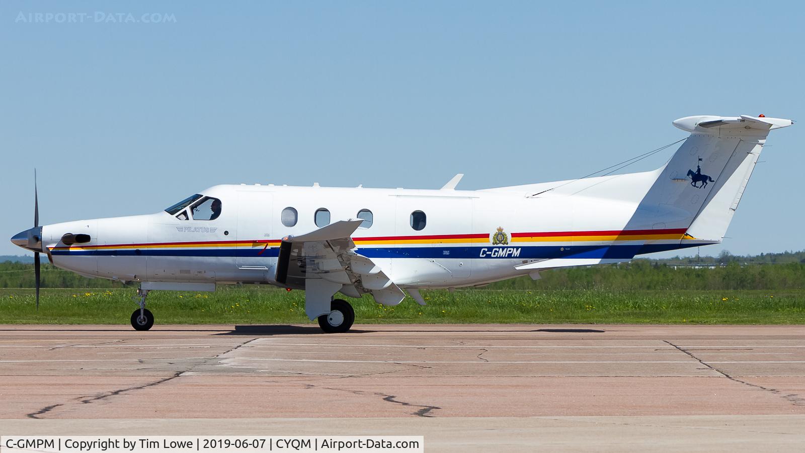 C-GMPM, 2008 Pilatus PC-12/47E C/N 1011, Taxiing out to runway 11 for departure.