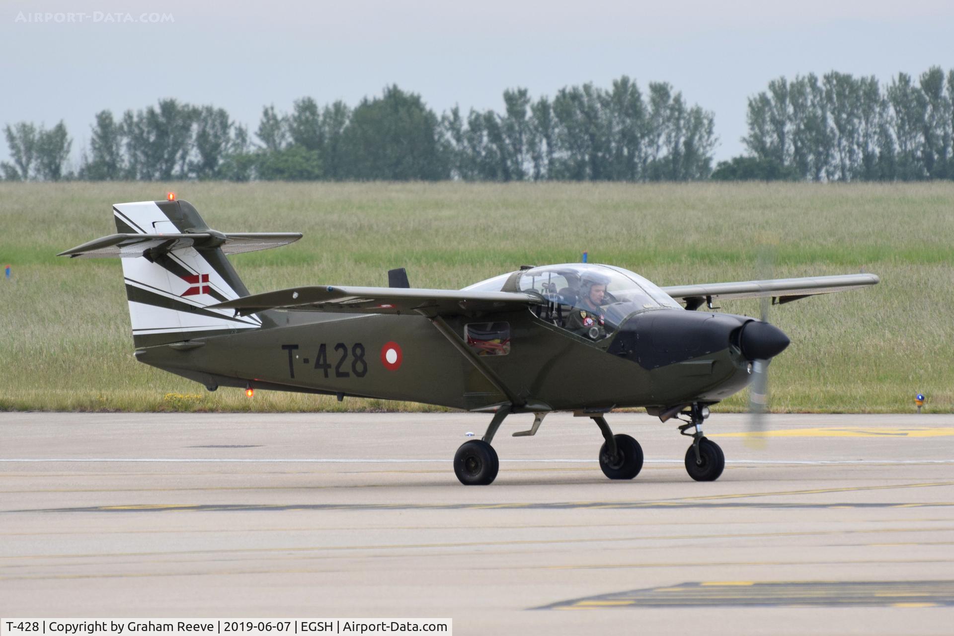 T-428, Saab T-17 Supporter C/N 15-228, Departing from Norwich.
