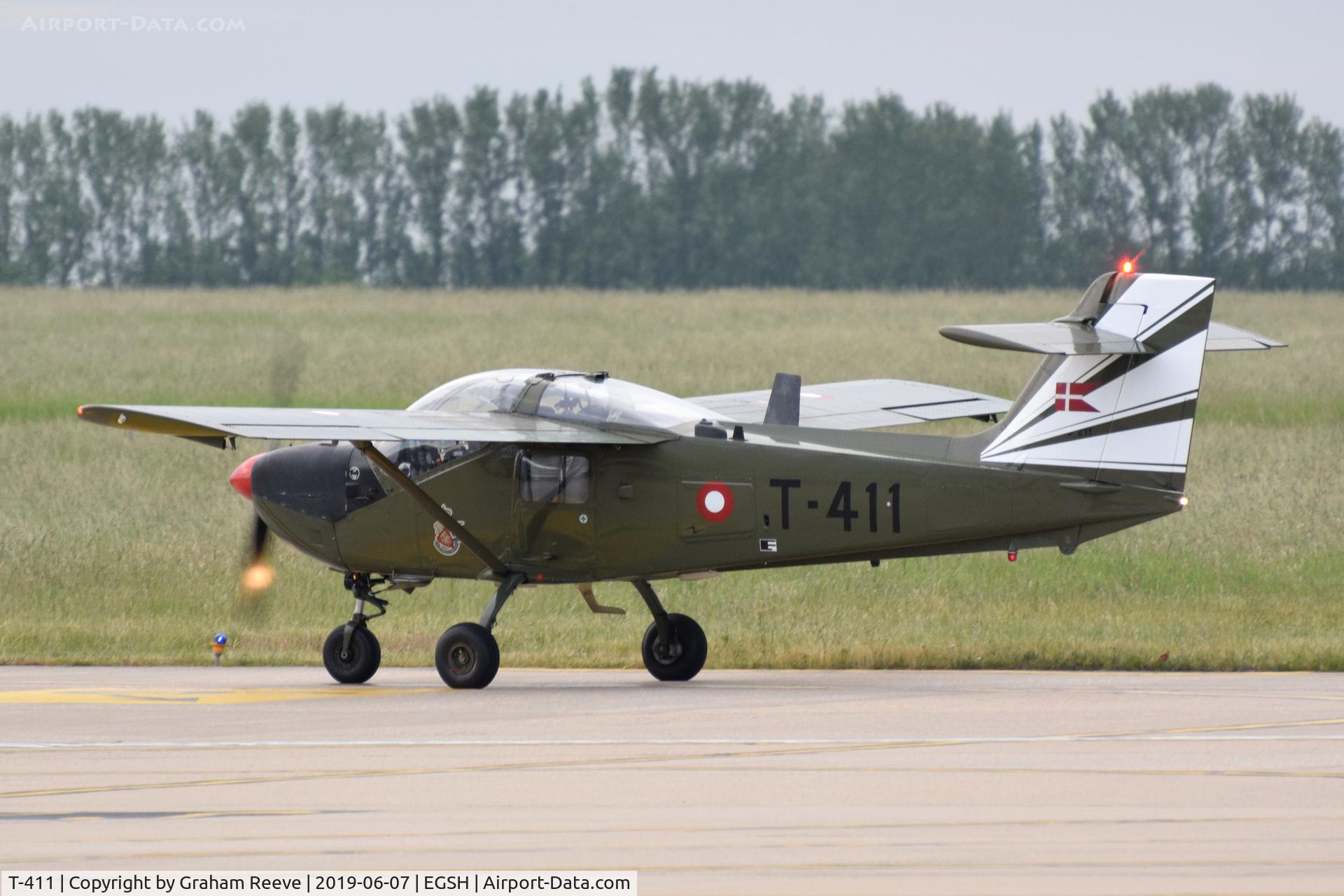 T-411, Saab T-17 Supporter C/N 15-211, Departing from Norwich.