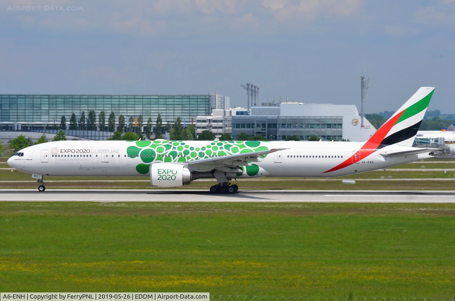A6-ENH, 2013 Boeing 777-31H/ER C/N 41086, Emirates B773 departing for DXB