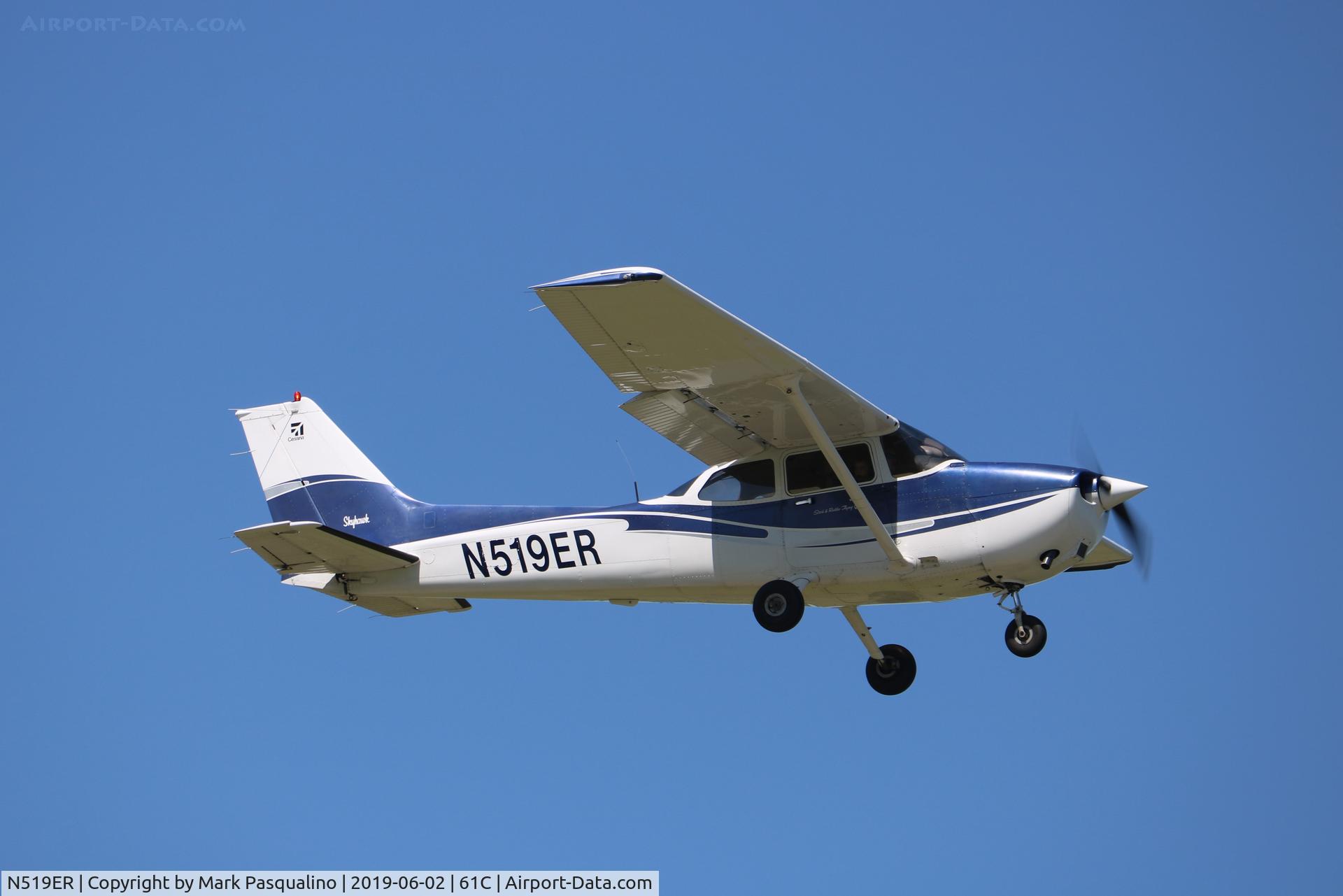 N519ER, 2002 Cessna 172S C/N 172S9107, Cessna 172S