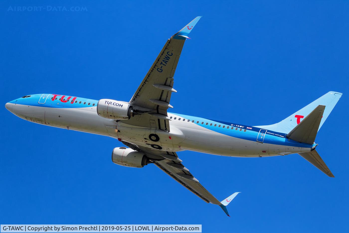 G-TAWC, 2012 Boeing 737-8K5 C/N 39922, G-TAWC @ Linz Airport