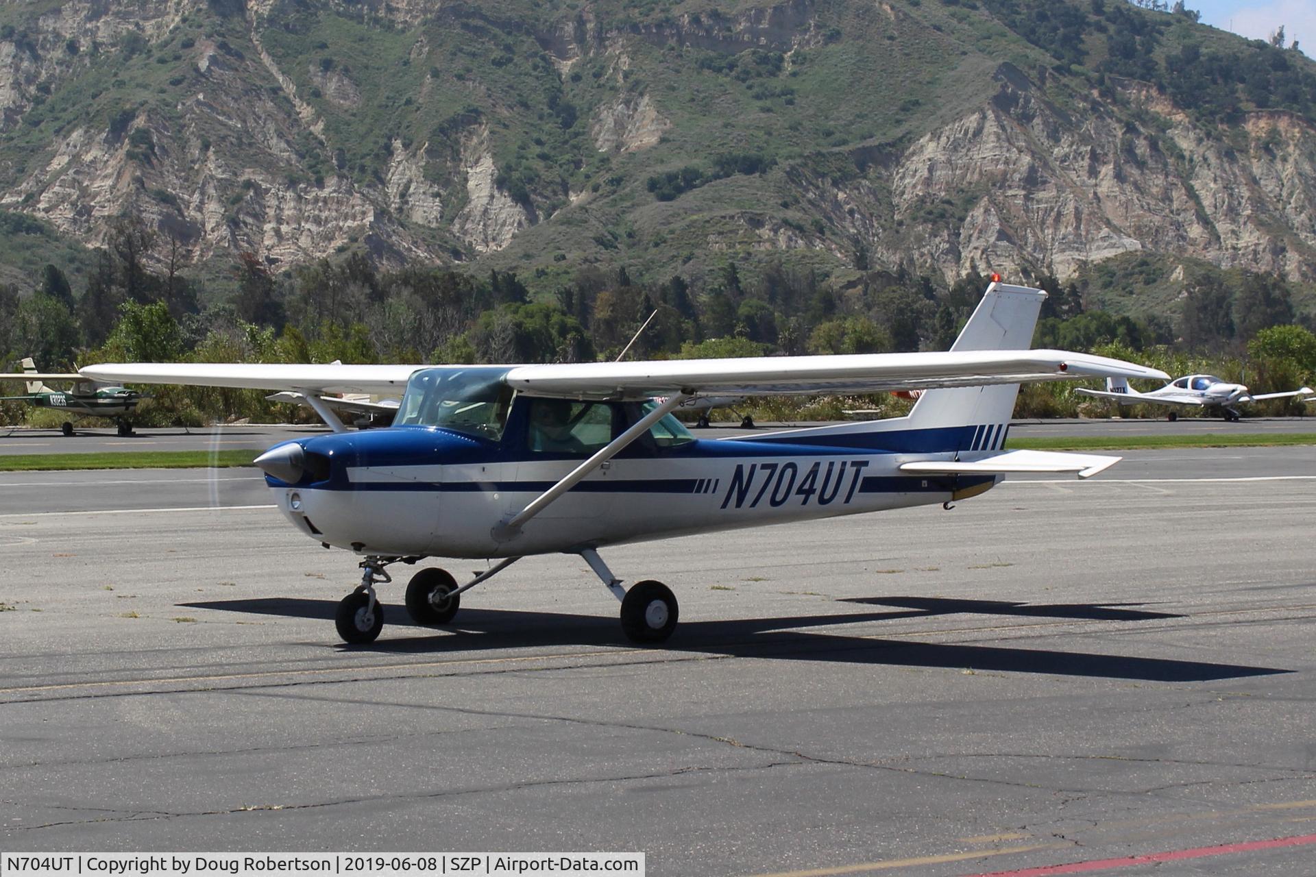 N704UT, 1976 Cessna 150M C/N 15078891, 1976 Cessna 150M, Continental O-200 100 Hp, taxi back