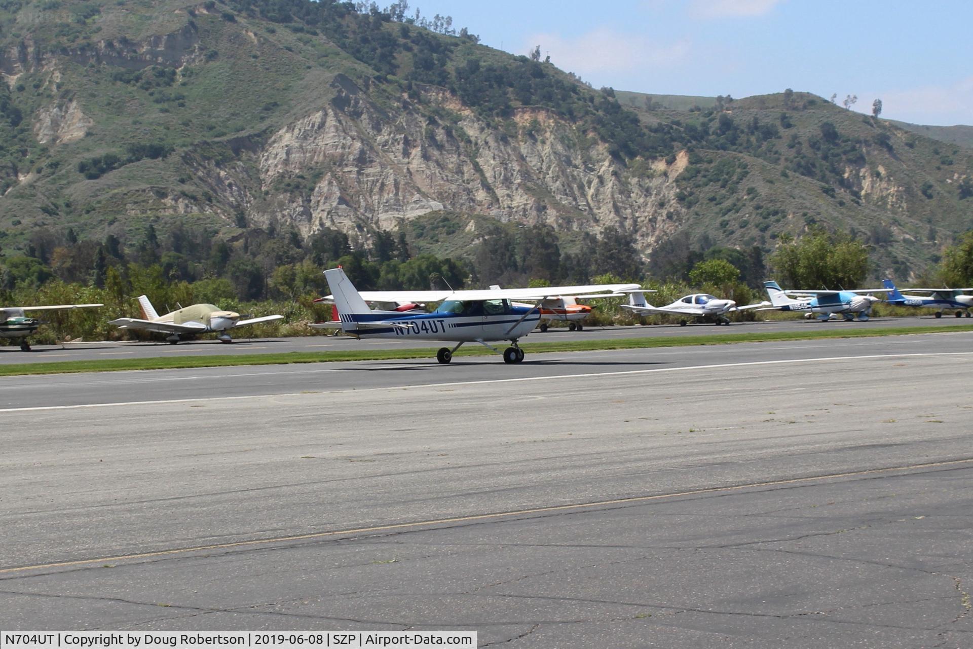 N704UT, 1976 Cessna 150M C/N 15078891, 1976 Cessna 150M, Continental O-200 100 Hp. landing roll Runway 22