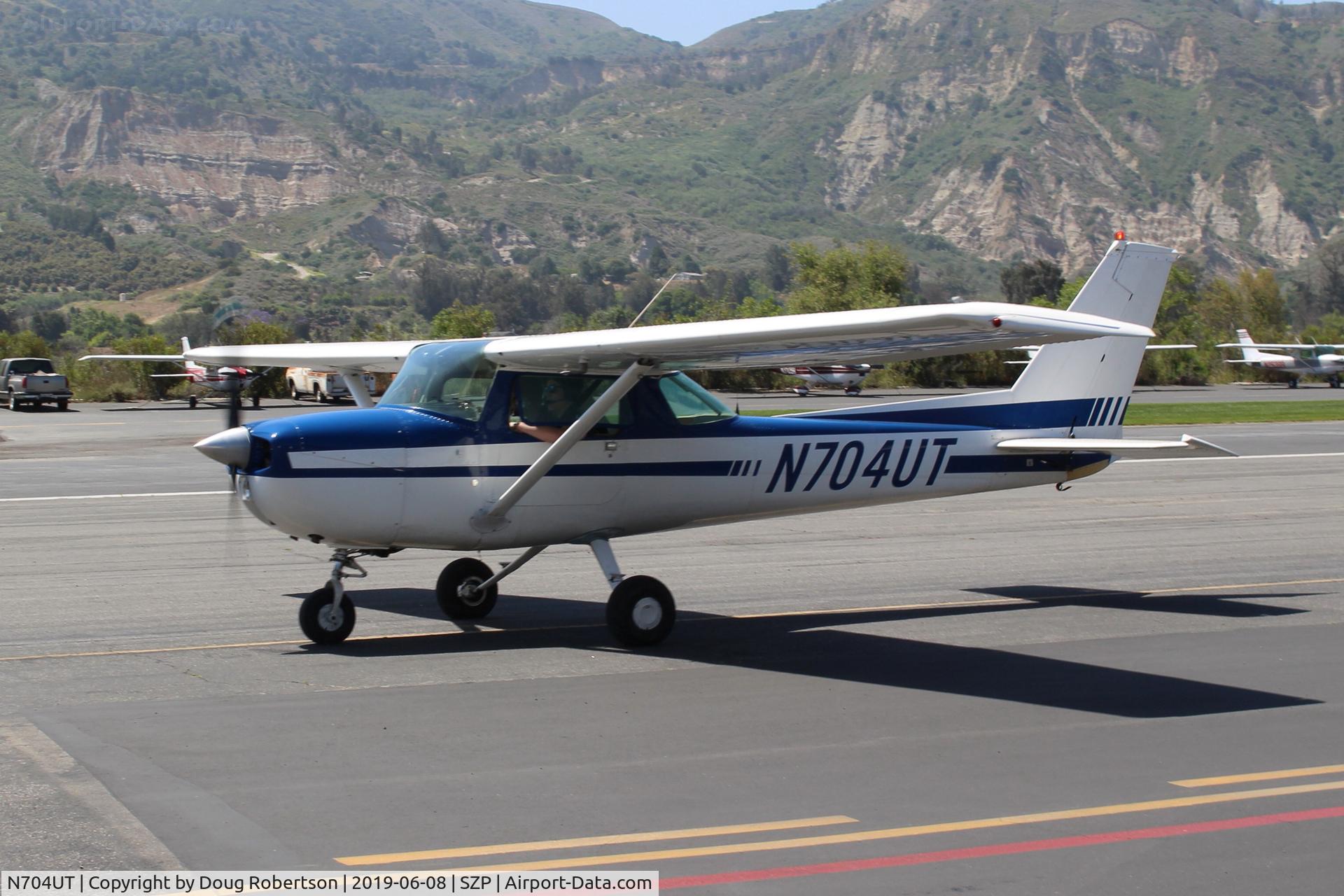 N704UT, 1976 Cessna 150M C/N 15078891, 1976 Cessna 150M, Continental O-200 100 Hp, taxi back