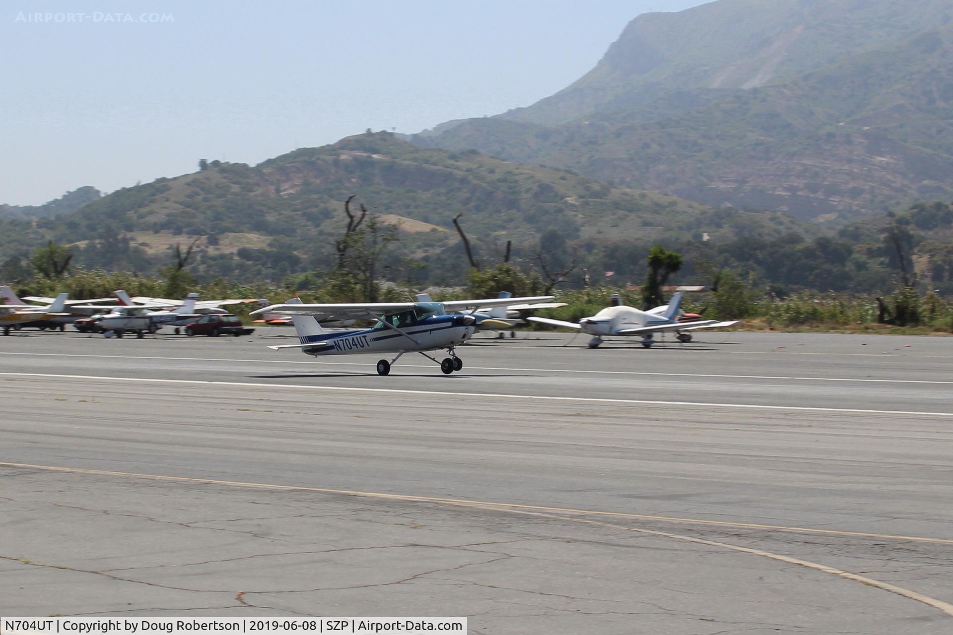 N704UT, 1976 Cessna 150M C/N 15078891, 1976 Cessna 150M, Continental O-200 100 Hp, landing roll Rwy 22