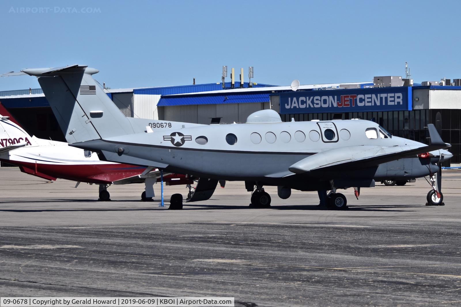 09-0678, 2010 Raytheon Beech MC-12W Liberty C/N FL-678, Parked on the north GA ramp.