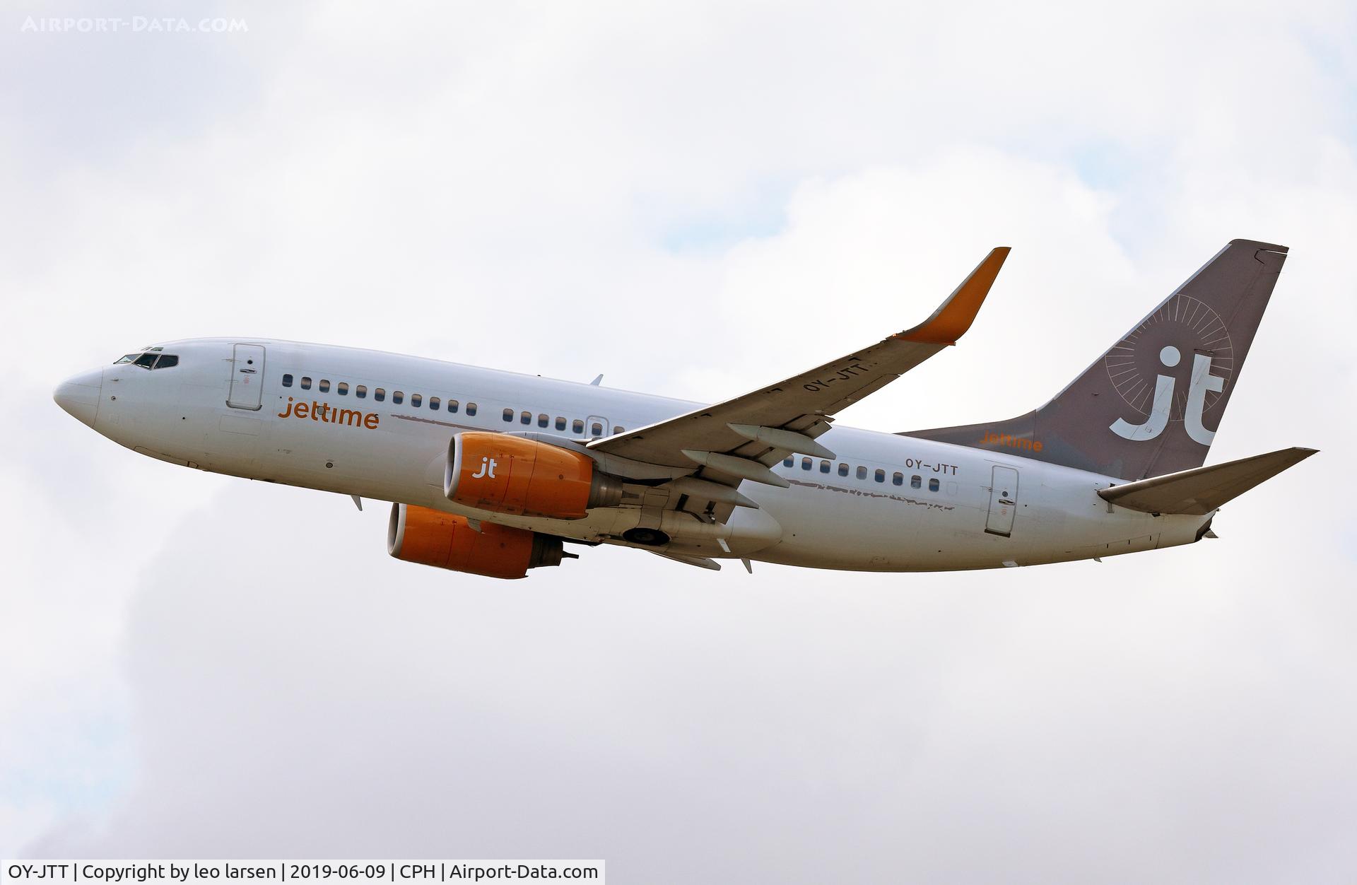 OY-JTT, 1999 Boeing 737-73S C/N 29079, Copenhagen 9.6.2019