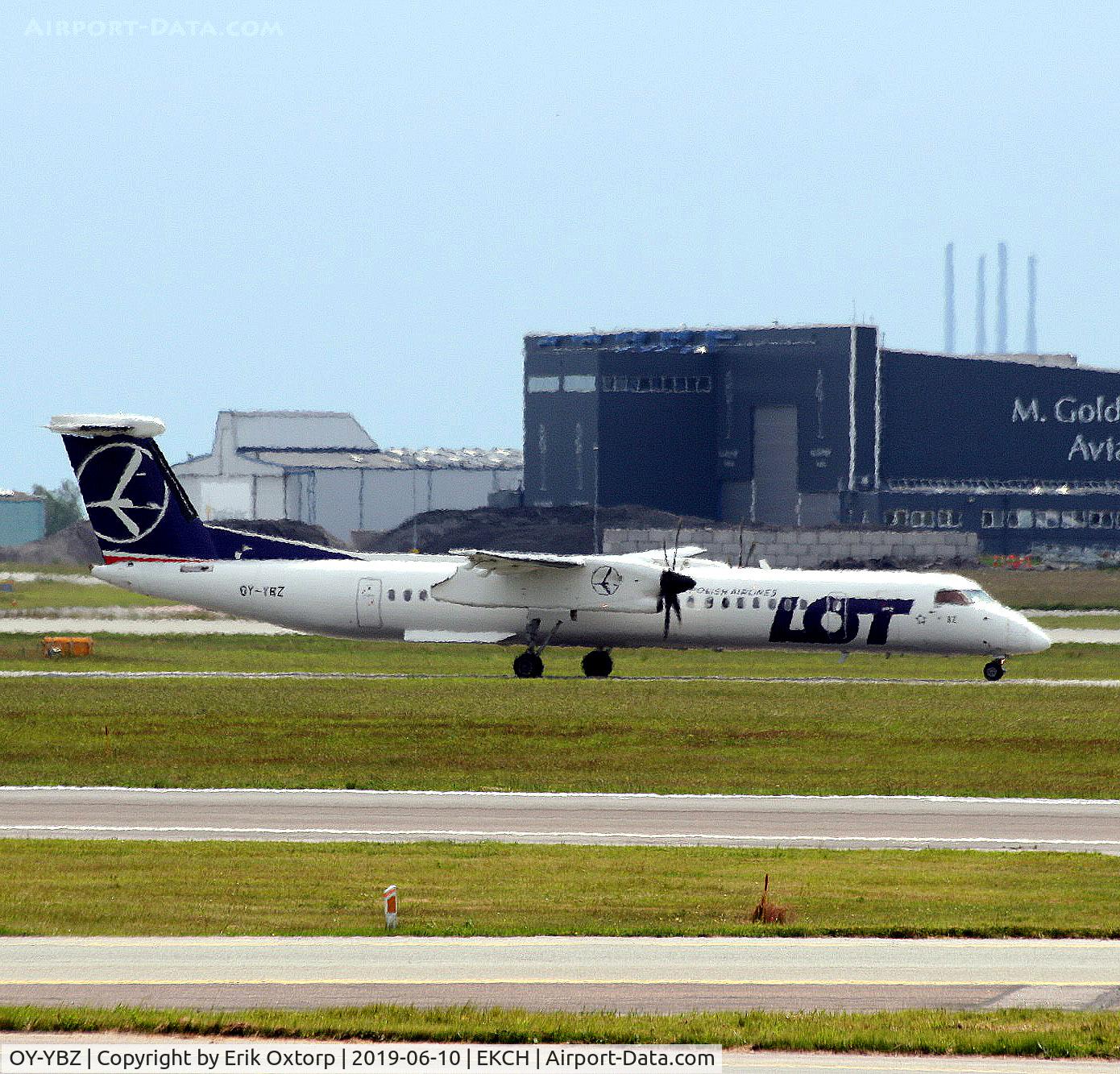OY-YBZ, 2007 De Havilland Canada DHC-8-402Q Dash 8 C/N 4148, OY-YBZ taxi for take off rw 04R