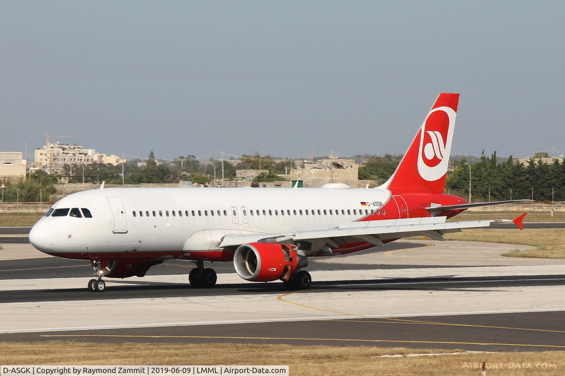 D-ASGK, 2006 Airbus A320-214 C/N 2668, A320 D-ASGK Sundair still in AB livery