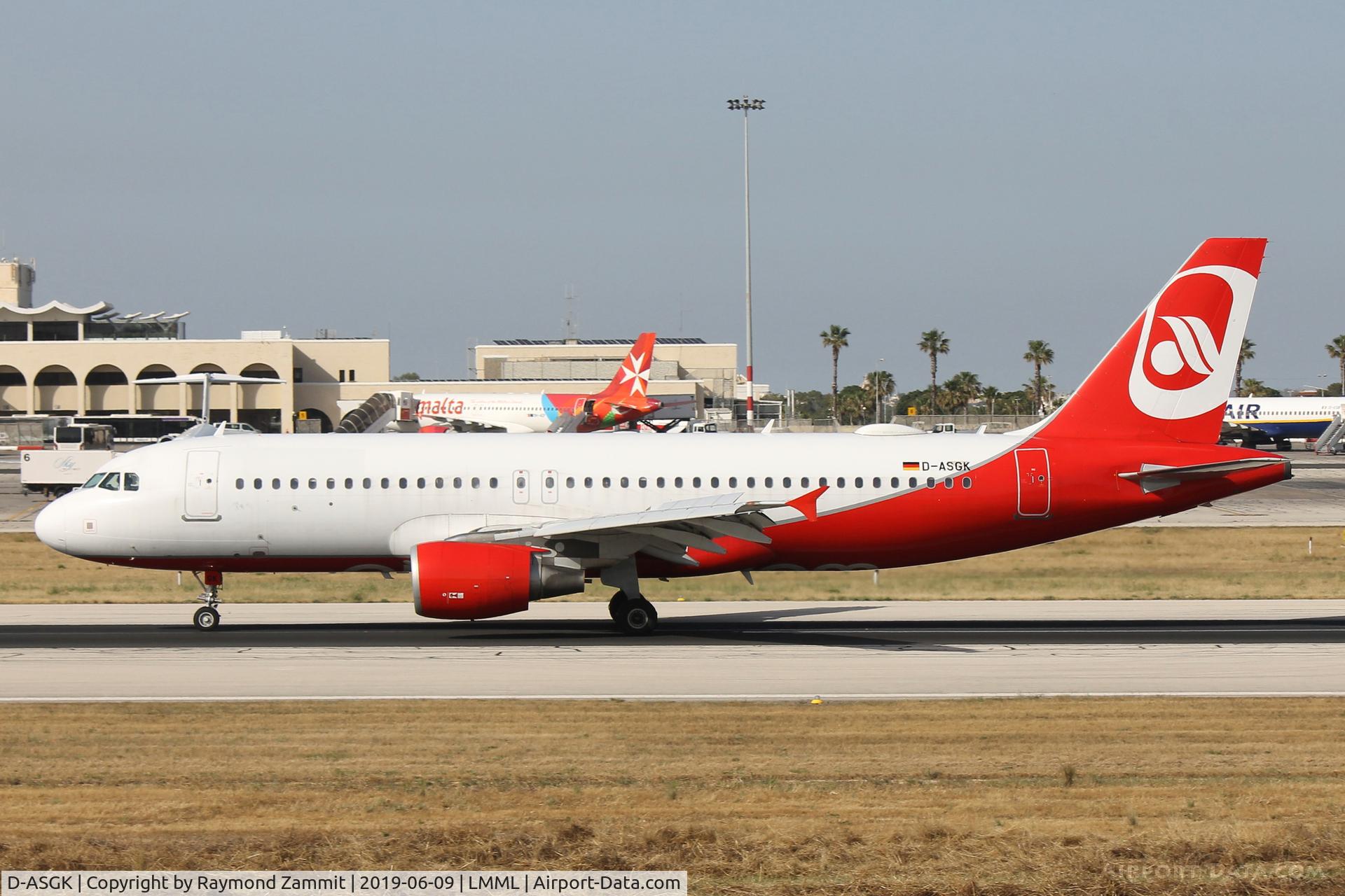 D-ASGK, 2006 Airbus A320-214 C/N 2668, A320 D-ASGK Sundair still in Air Berlin livery