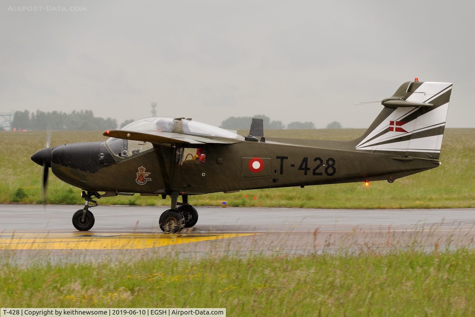 T-428, Saab T-17 Supporter C/N 15-228, Arriving at very wet Norwich.