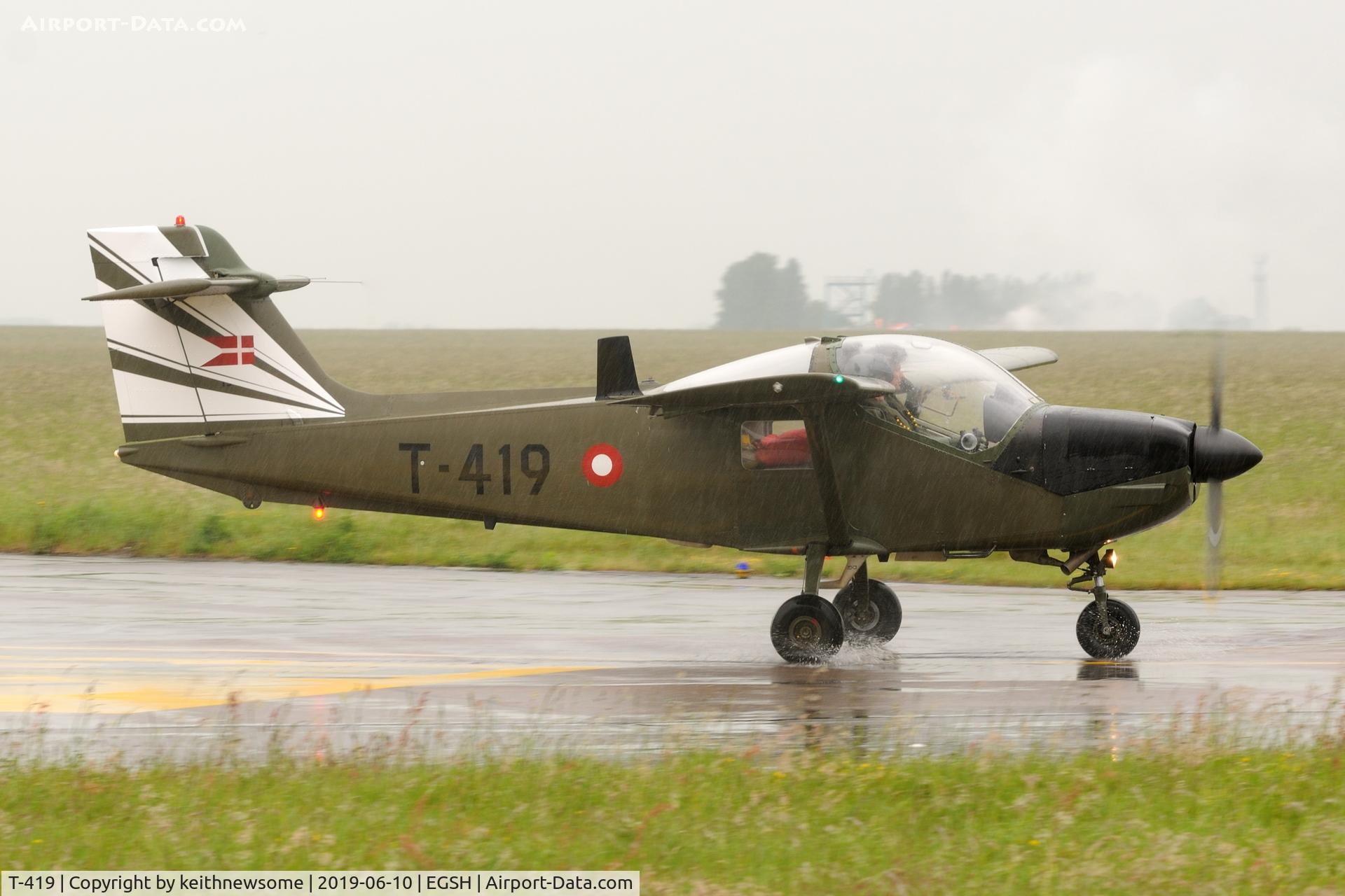 T-419, Saab T-17 Supporter C/N 15-219, Leaving very wet Norwich.