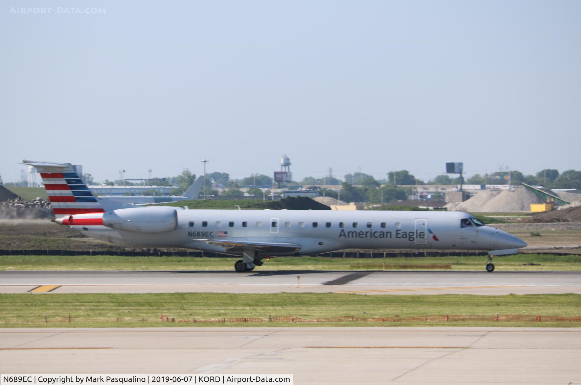 N689EC, 2004 Embraer ERJ-145LR (EMB-145LR) C/N 14500853, EMB-145LR
