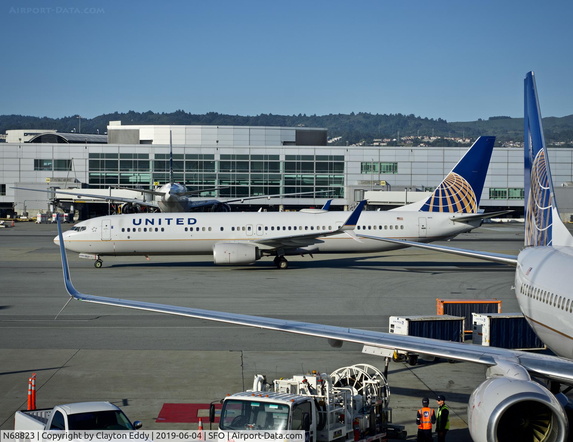 N68823, 2014 Boeing 737-924/ER C/N 42746, SFO 2019.