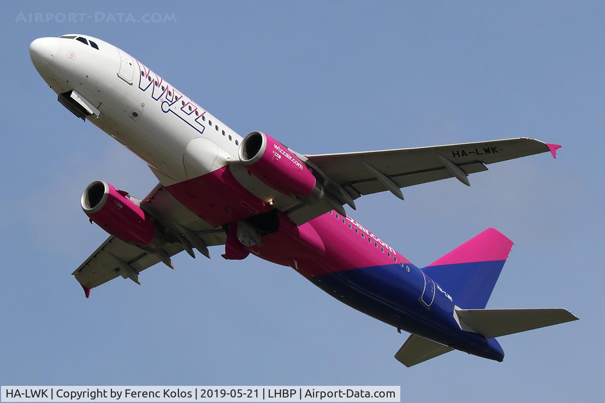 HA-LWK, 2011 Airbus A320-232 C/N 4716, Wizzair