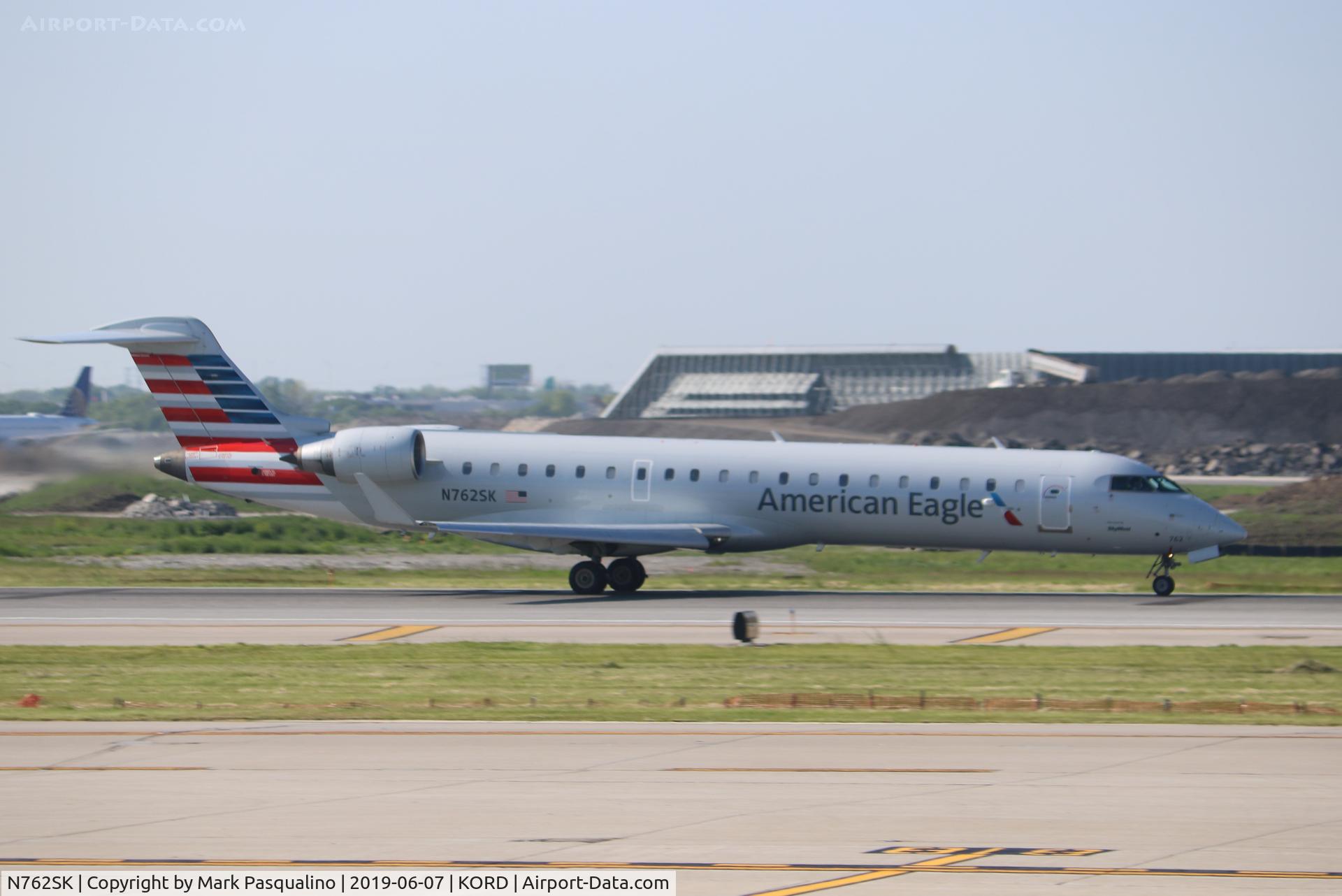 N762SK, 2005 Bombardier CRJ-701ER (CL-600-2C10) Regional Jet C/N 10226, CL-600-2C10