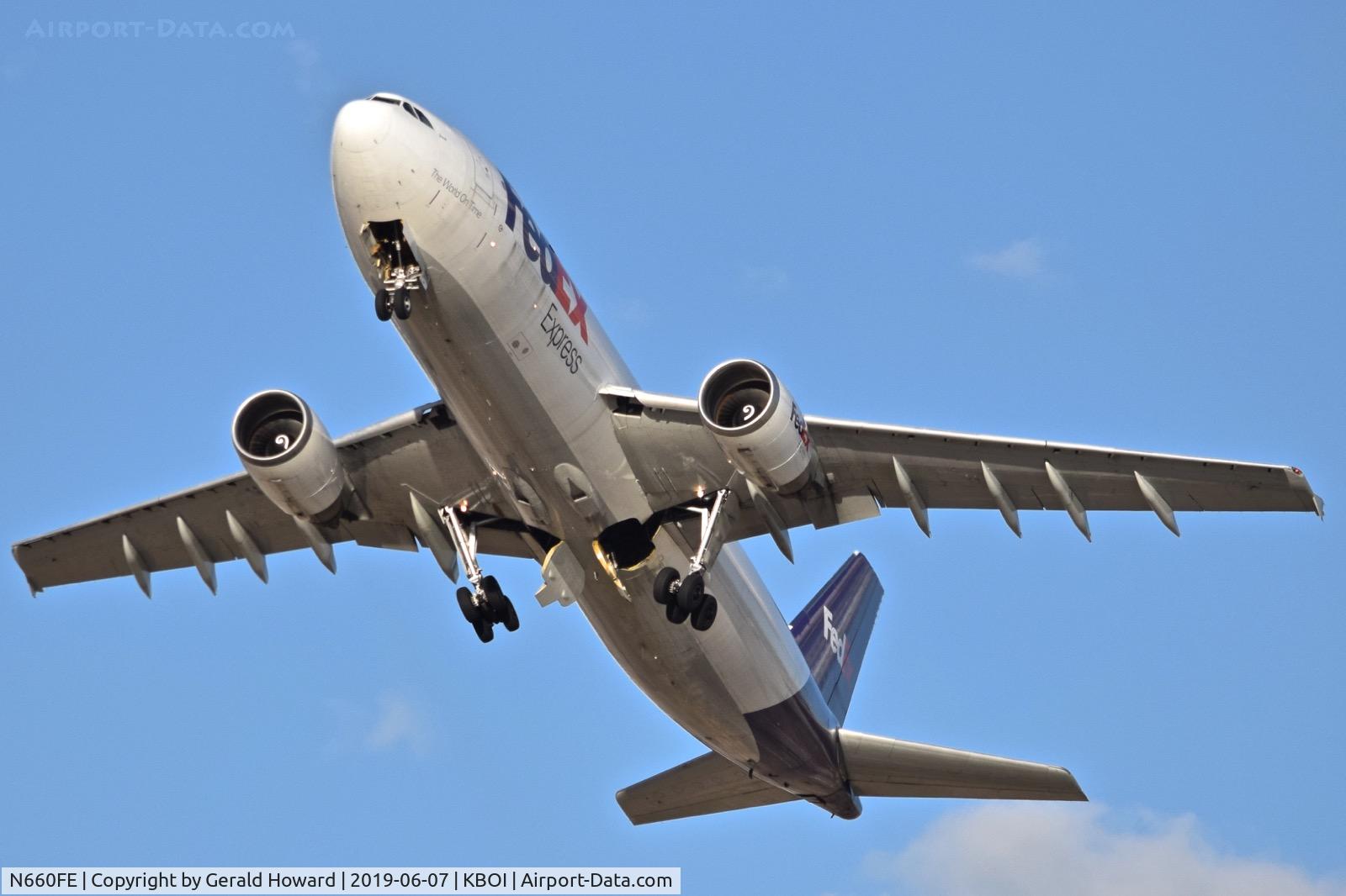 N660FE, 1995 Airbus A300F4-605R C/N 759, Climb out from RWY 28L.