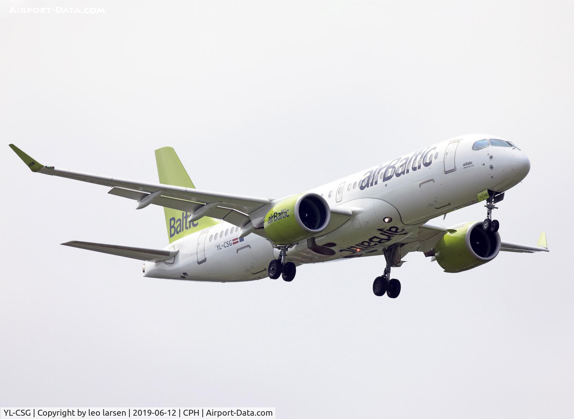 YL-CSG, 2017 Bombardier CSeries CS300 (BD-500-1A11) C/N 55009, Copenhagen 12.6.2019