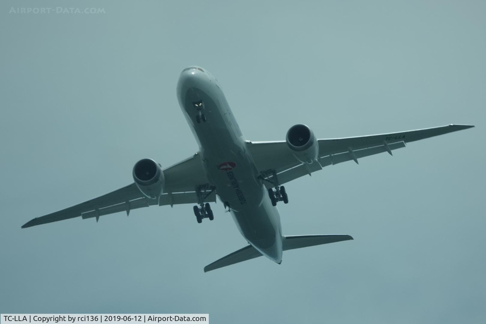 TC-LLA, 2019 Boeing 787-9 Dreamliner C/N 65801, On approach to Paine Field, Everett Wa.