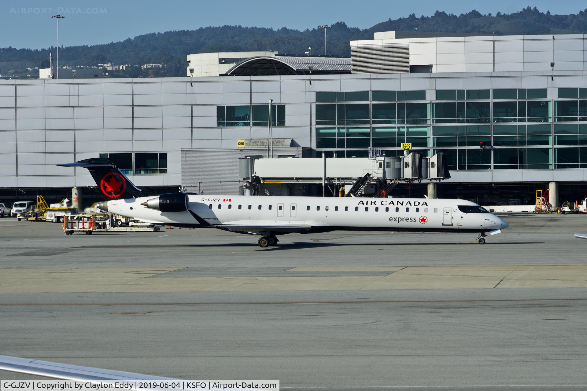 C-GJZV, 2016 Bombardier CRJ-900 (CL-600-2D24) C/N 15424, SFO 2019.