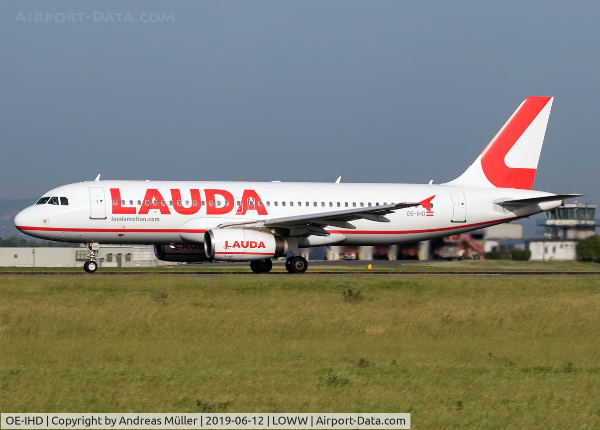OE-IHD, 2007 Airbus A320-232 C/N 3270, New Lauda livery.
