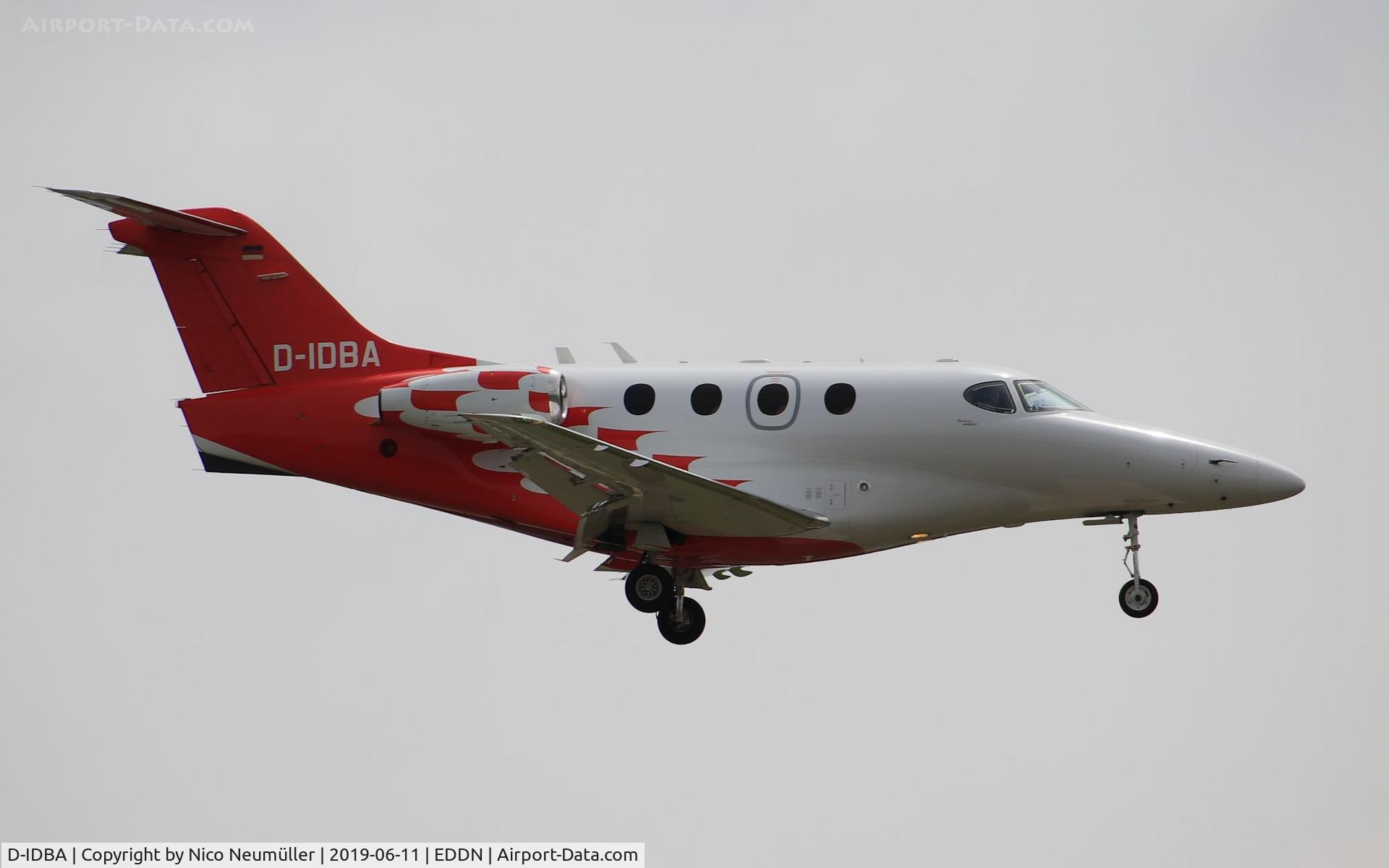 D-IDBA, 2006 Raytheon 390 Premier 1A C/N RB-164, Raytheon 390 is landing in NUE