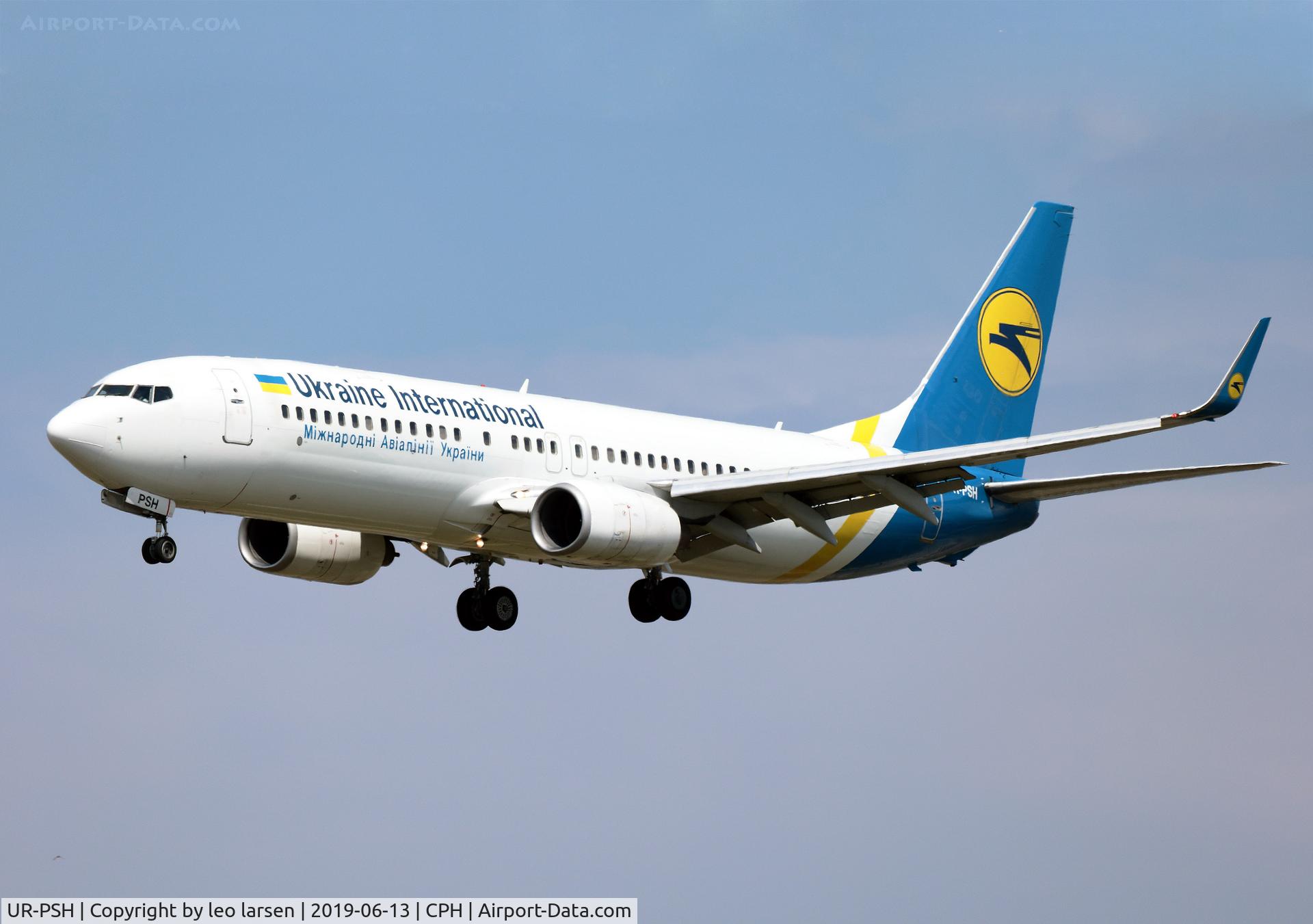 UR-PSH, 1999 Boeing 737-85R C/N 29040, Copenhagen 13.6.2019