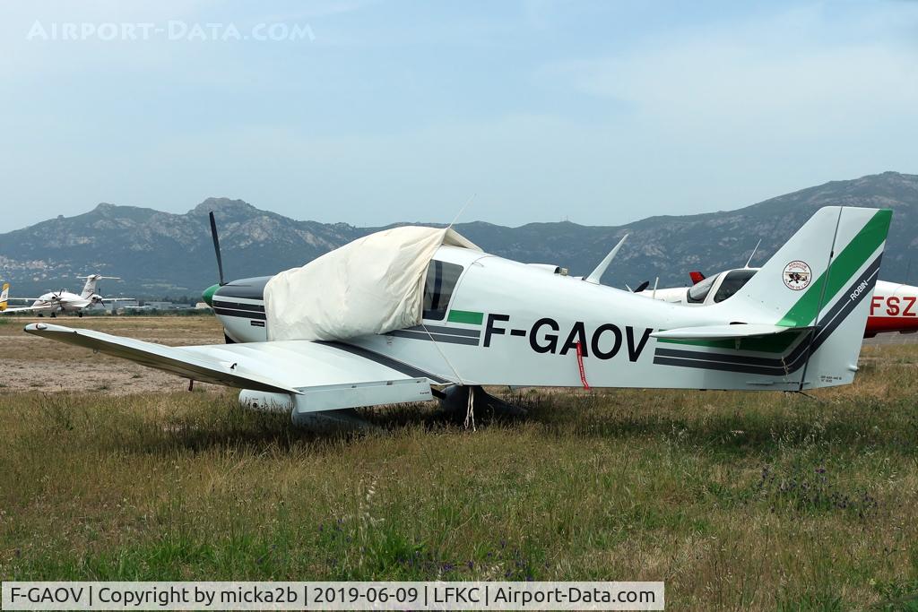 F-GAOV, Robin DR-400-140B Major C/N 1232, Parked