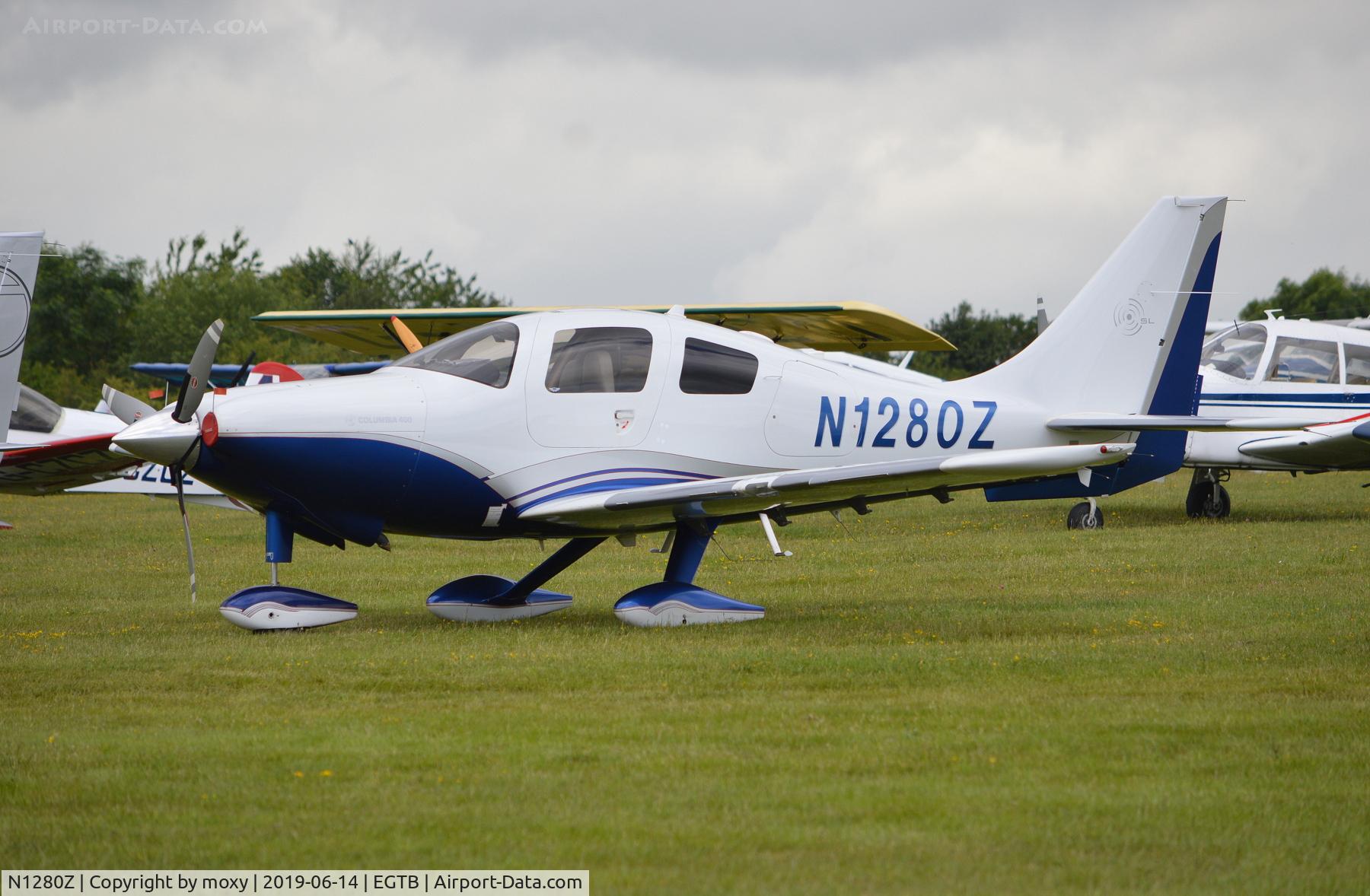 N1280Z, 2007 Columbia Aircraft Mfg LC-41-550FG Columbia 400 C/N 41654, Columbia Aircraft Mfg LC-41-550FG Columbia 400 at Wycombe Air Park.