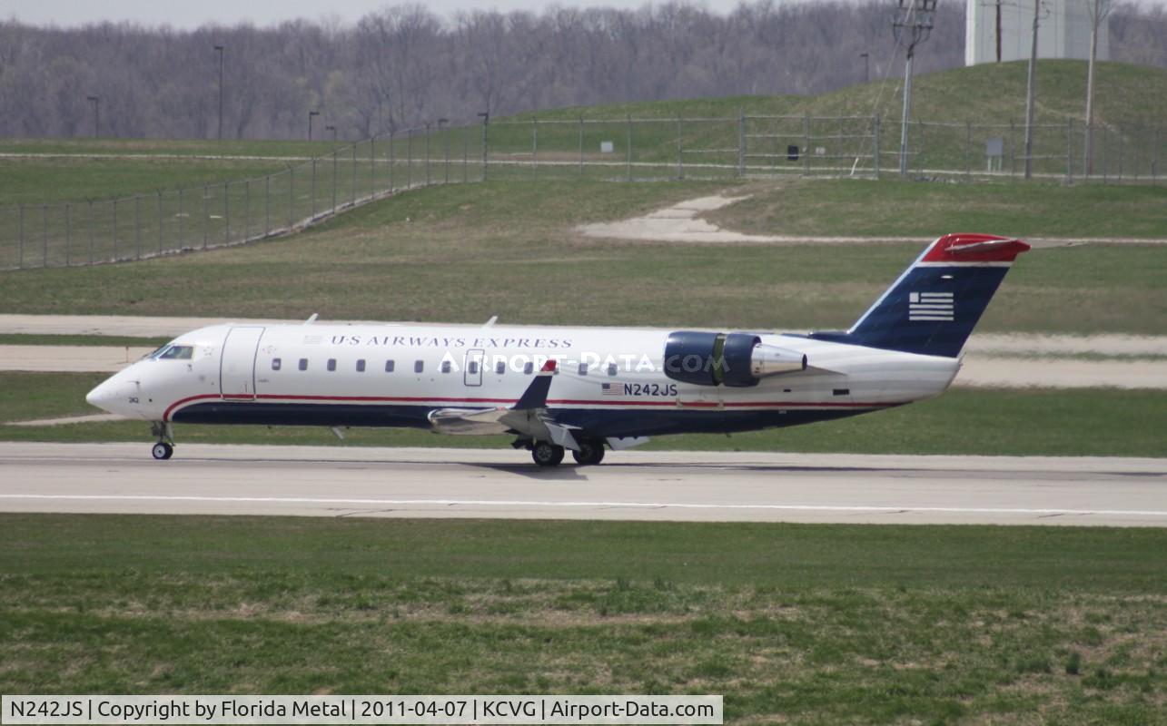 N242JS, 2004 Bombardier CRJ-200ER (CL-600-2B19) C/N 7911, US Airways Express