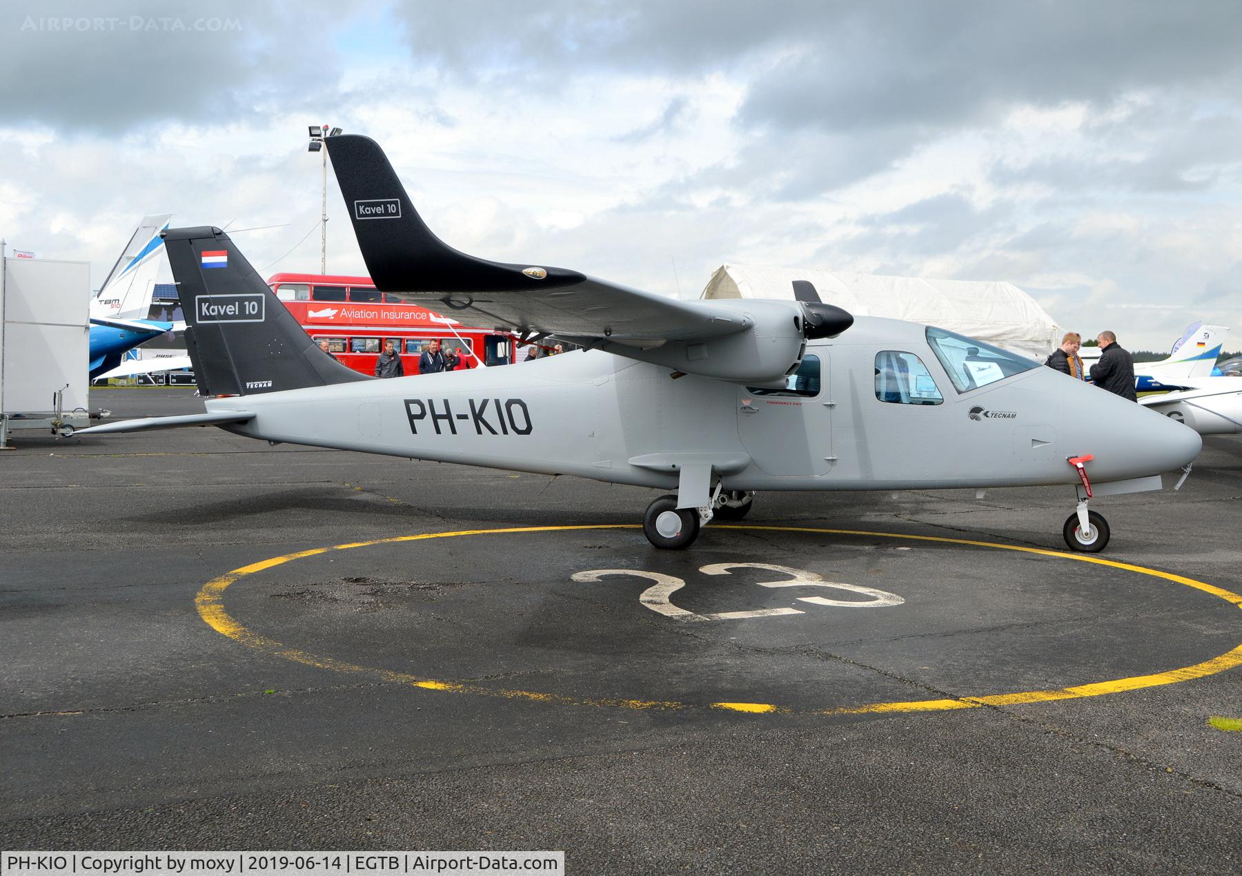 PH-KIO, Tecnam P2006T C/N 279, Tecnam P-2006T at Wycombe Air Park.