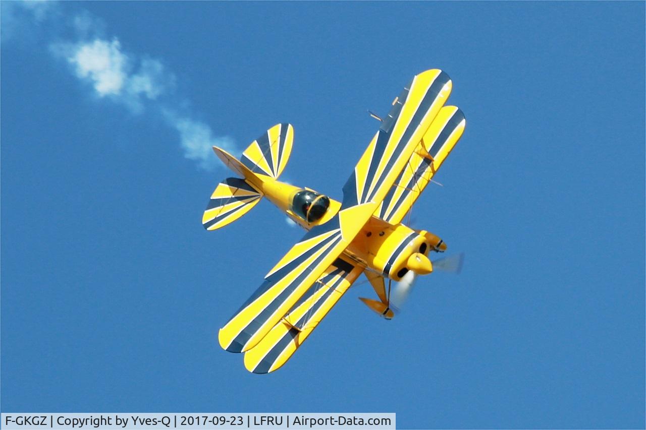 F-GKGZ, 1977 Pitts S-2A Special C/N 2149, Pitts S-2A Special, On display, Morlaix-Ploujean airport (LFRU-MXN) air show 2017