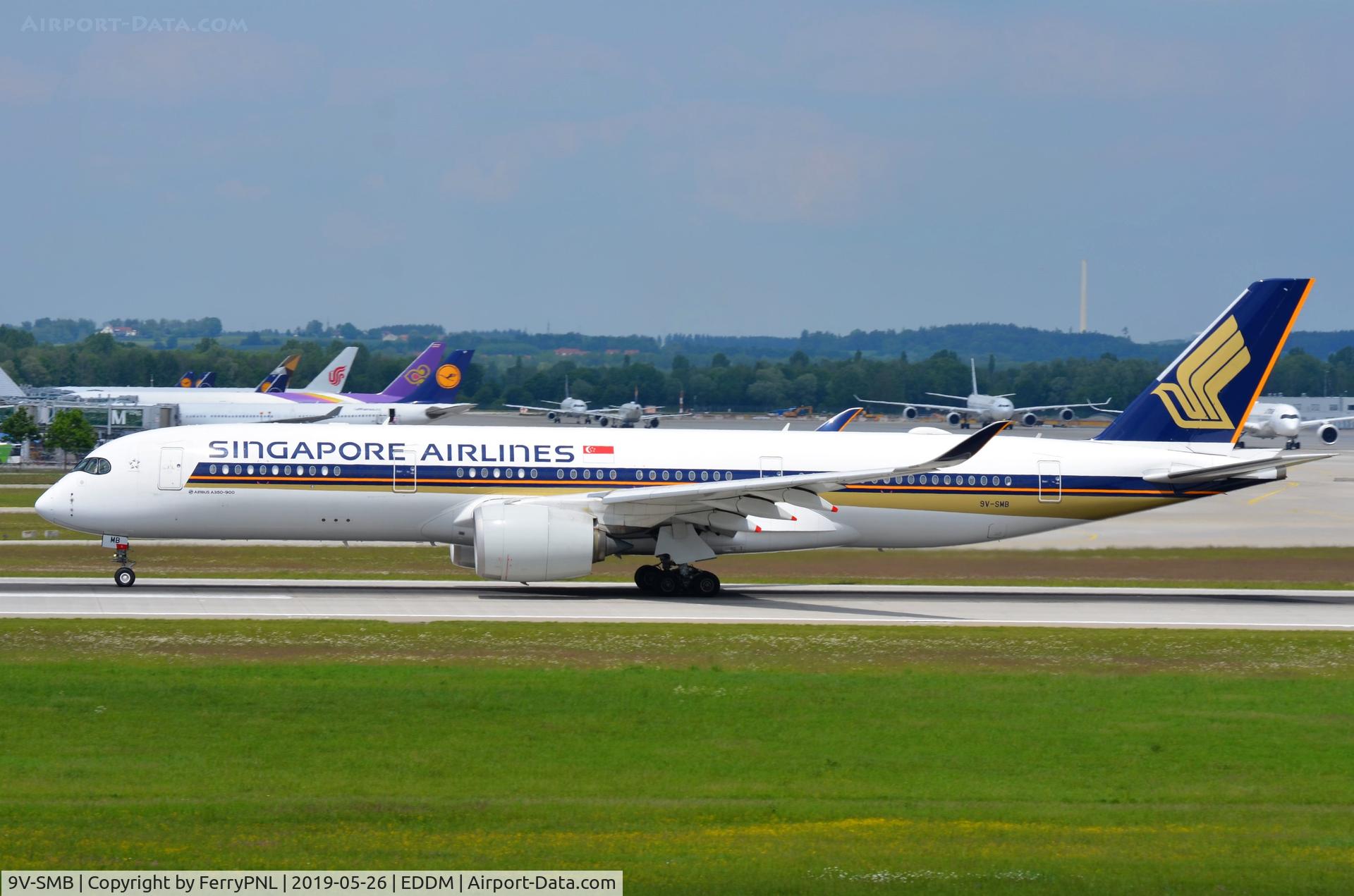 9V-SMB, 2016 Airbus A350-941 C/N 030, Singapore A359 taking-off.